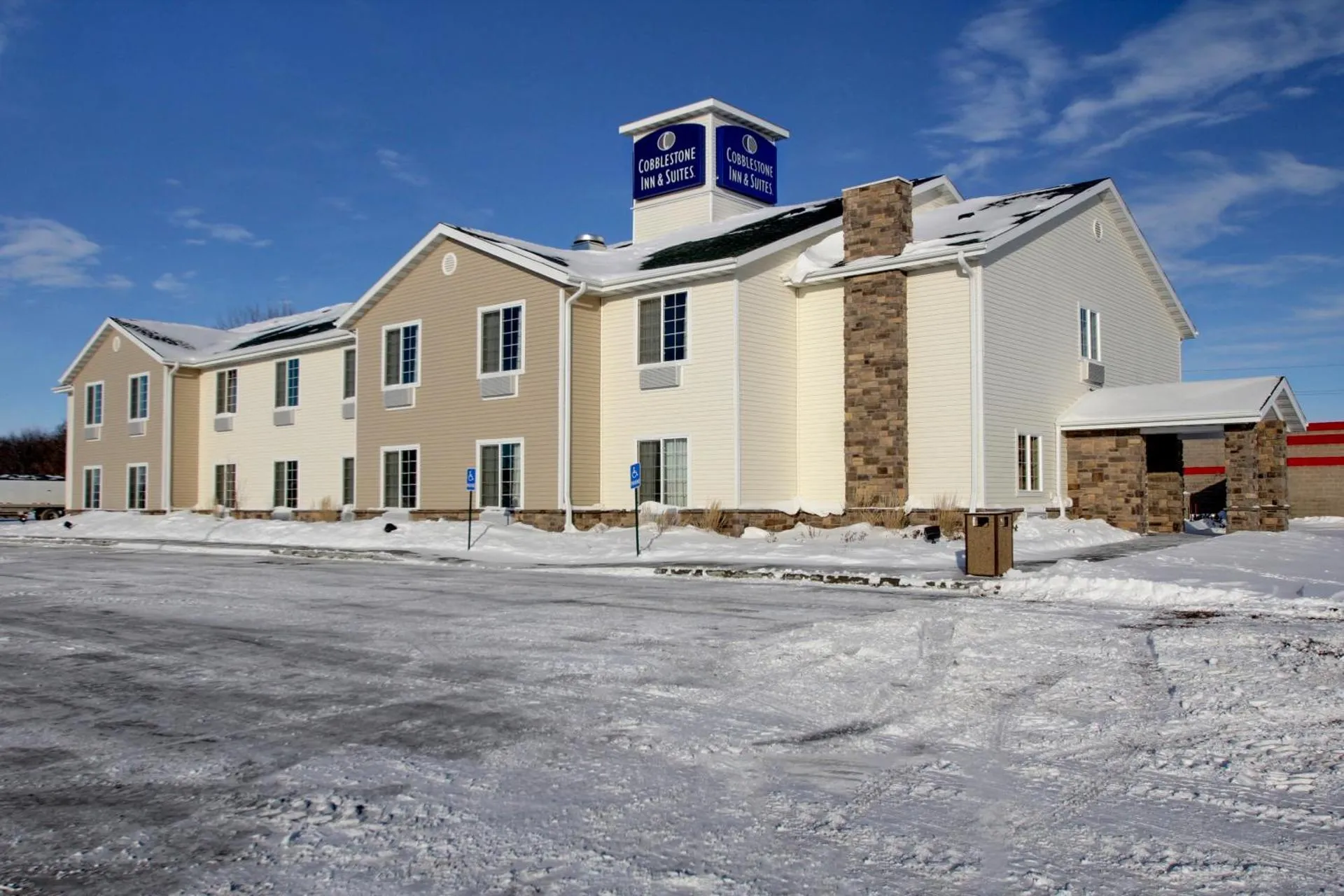 Dog Friendly Hotel $Carrington - $Cobblestone Inn & Suites - Carrington