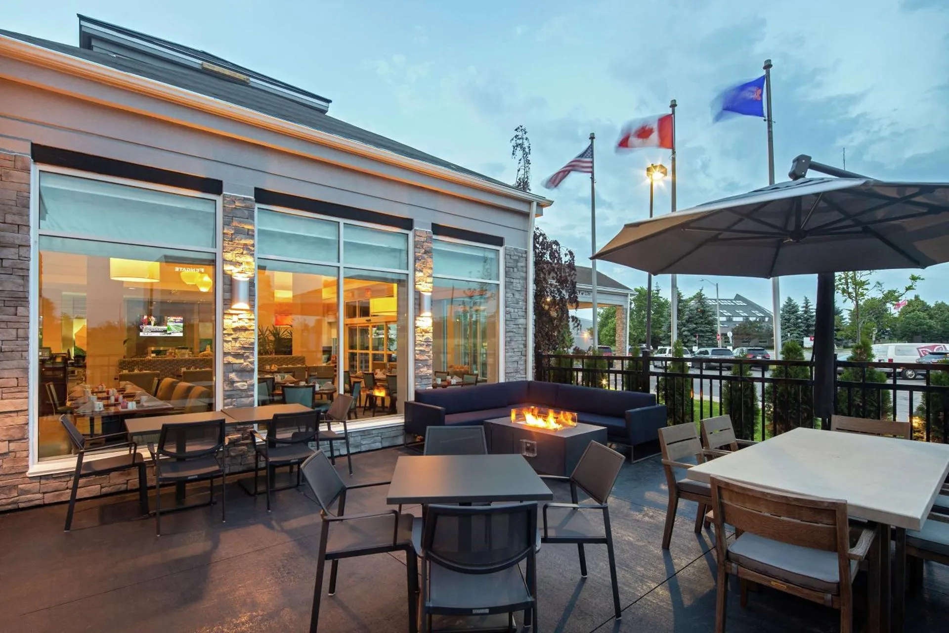 Dog Friendly Hotel $Oakville - $Hilton Garden Inn Toronto-Oakville