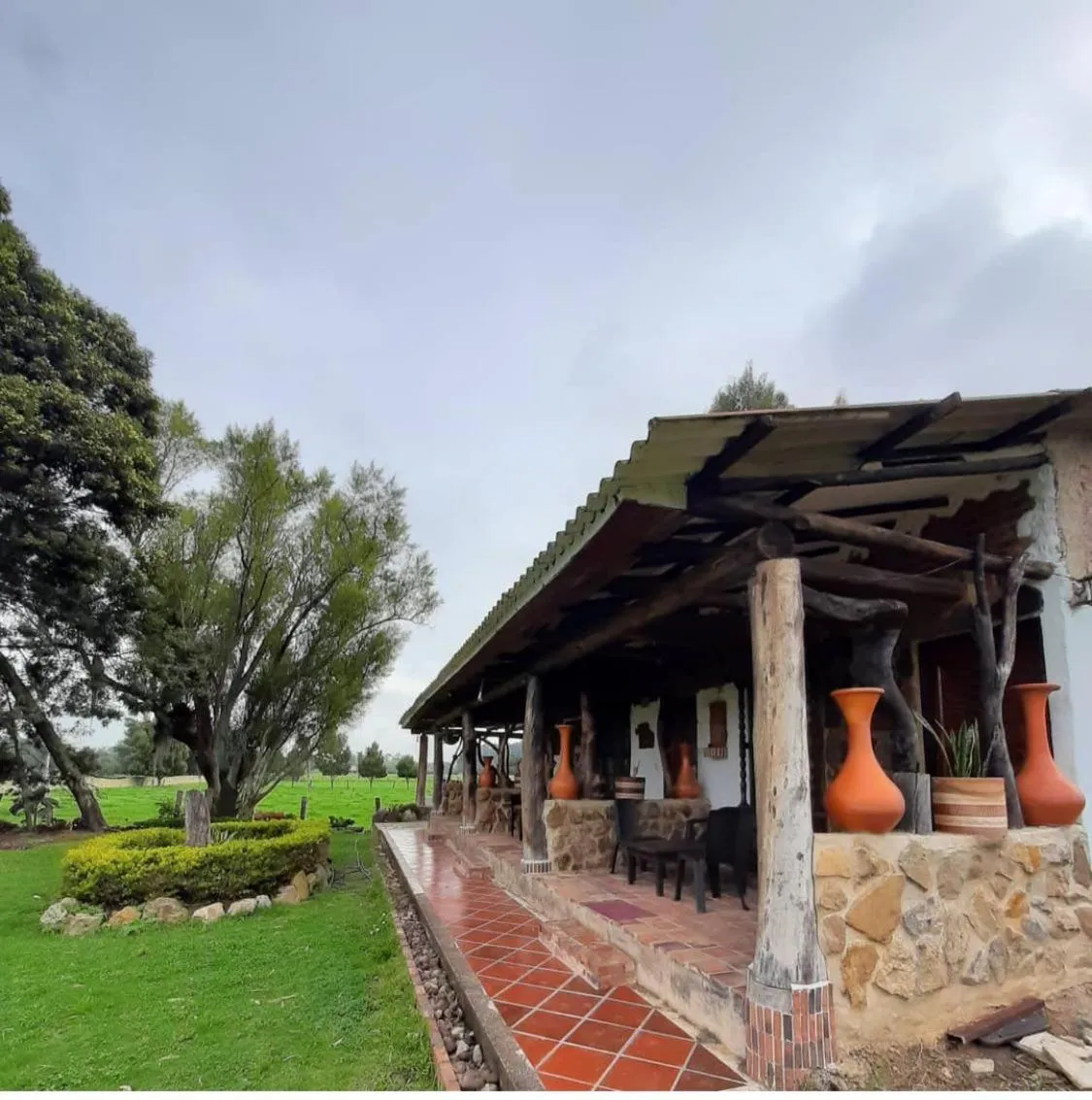 hotel campestre ghuru
