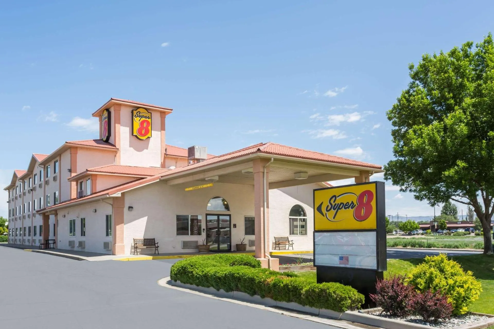 Dog Friendly Hotel $Fruita - $Super 8 by Wyndham Fruita