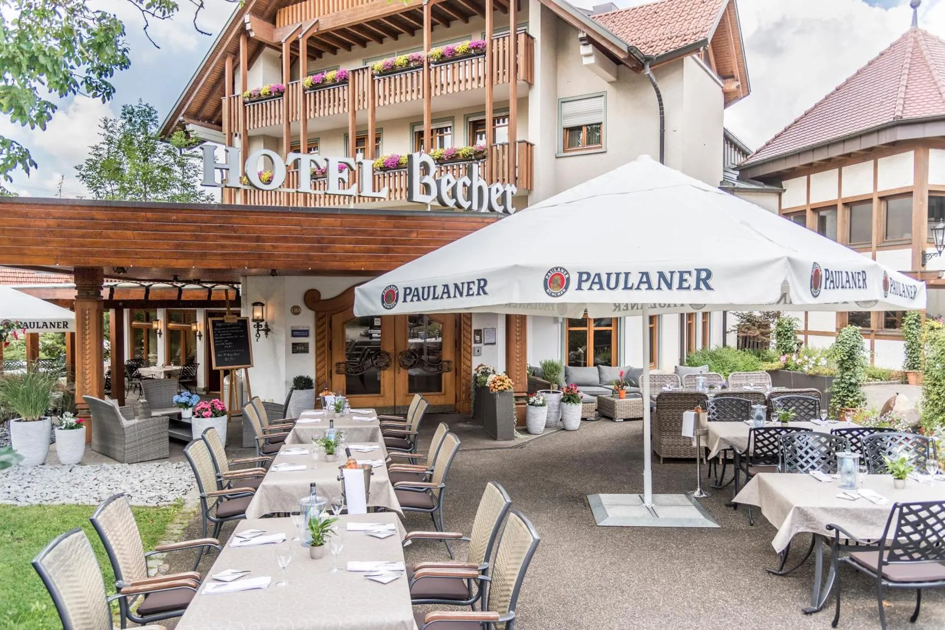 Dog Friendly Hotel $Donzdorf - $Hotel & Restaurant Becher