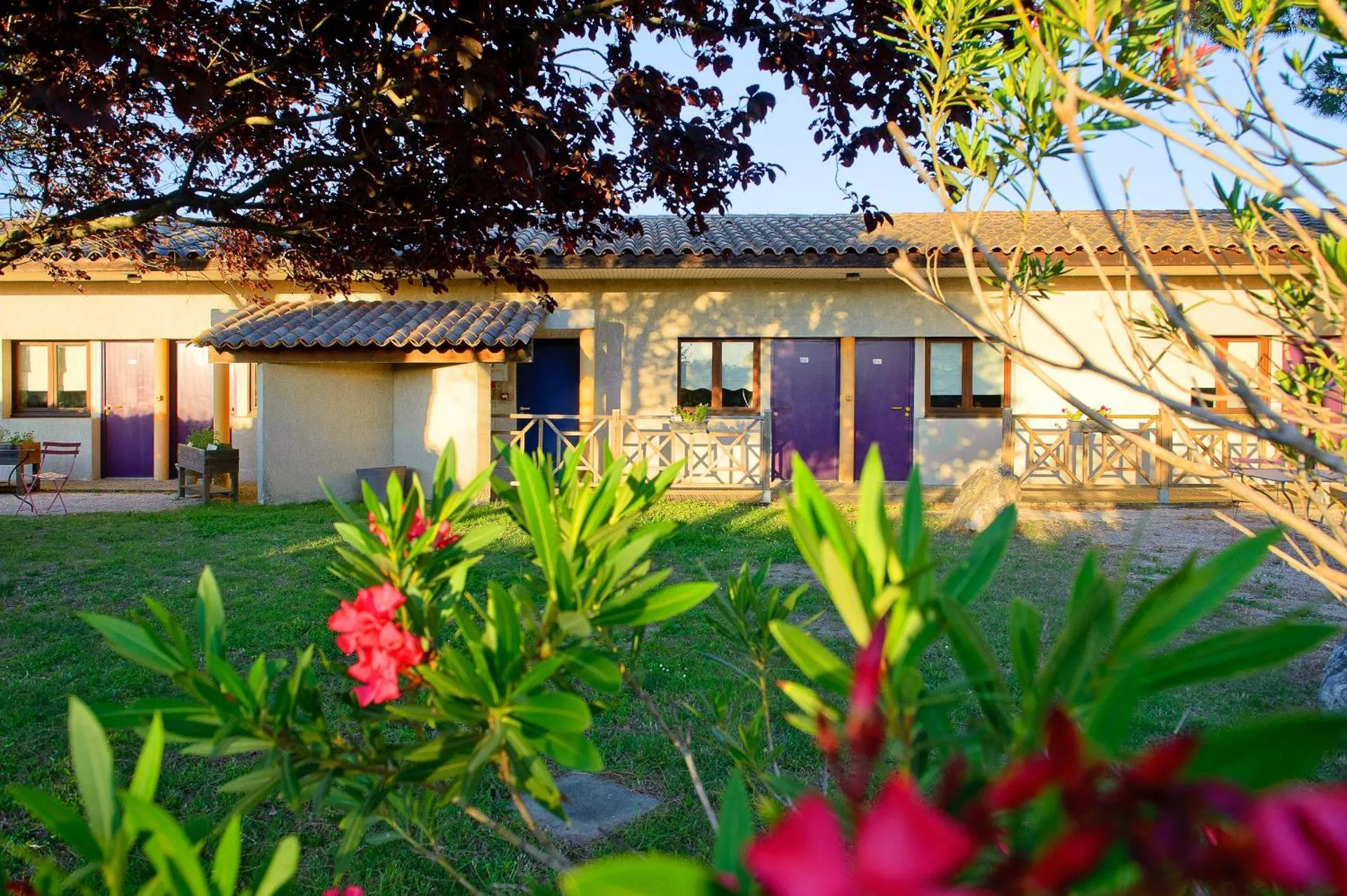 Logis Le Mistral - Montélimar Sud