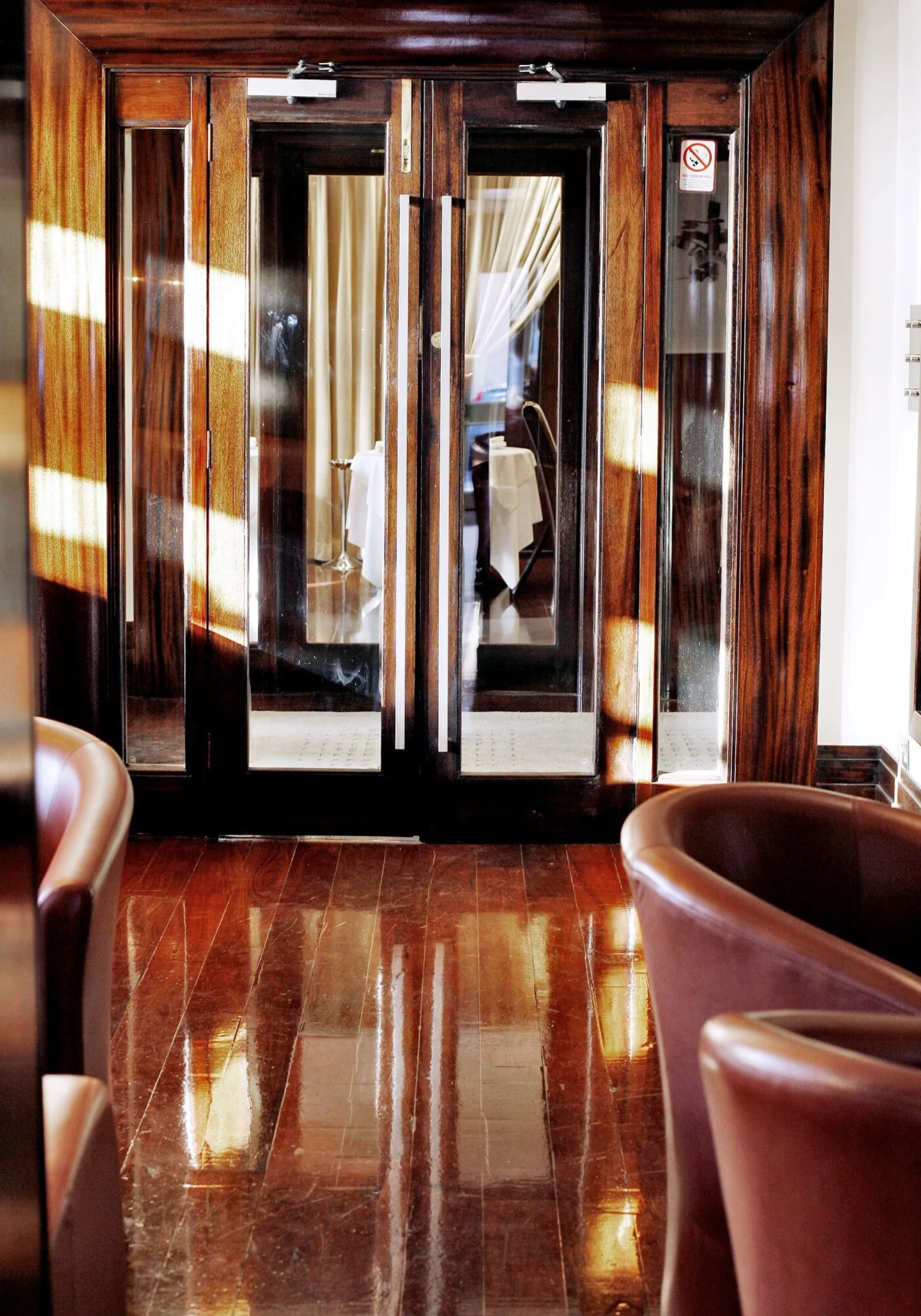 The Glenmoriston Townhouse Hotel interior