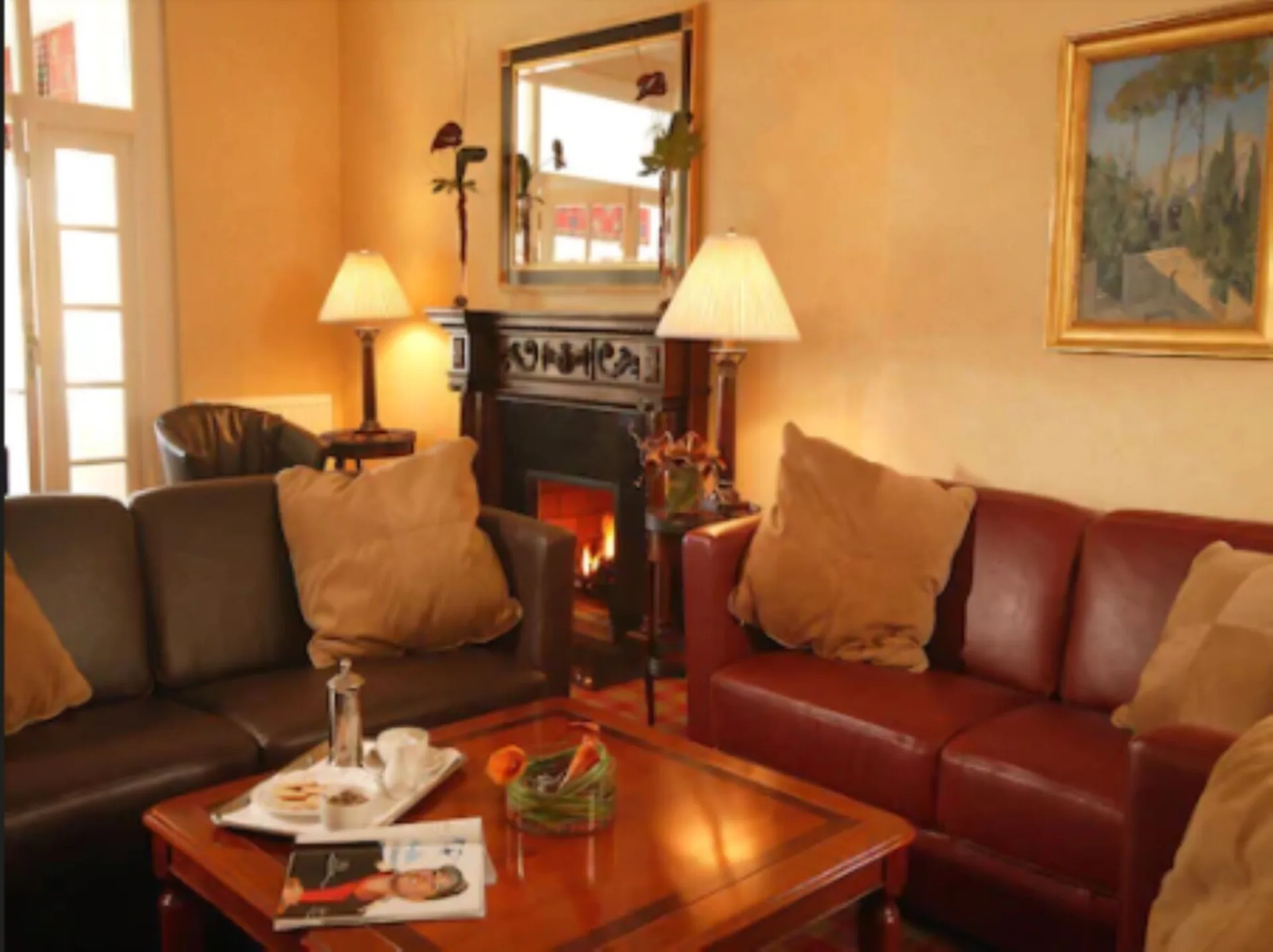 The Glenmoriston Townhouse Hotel interior