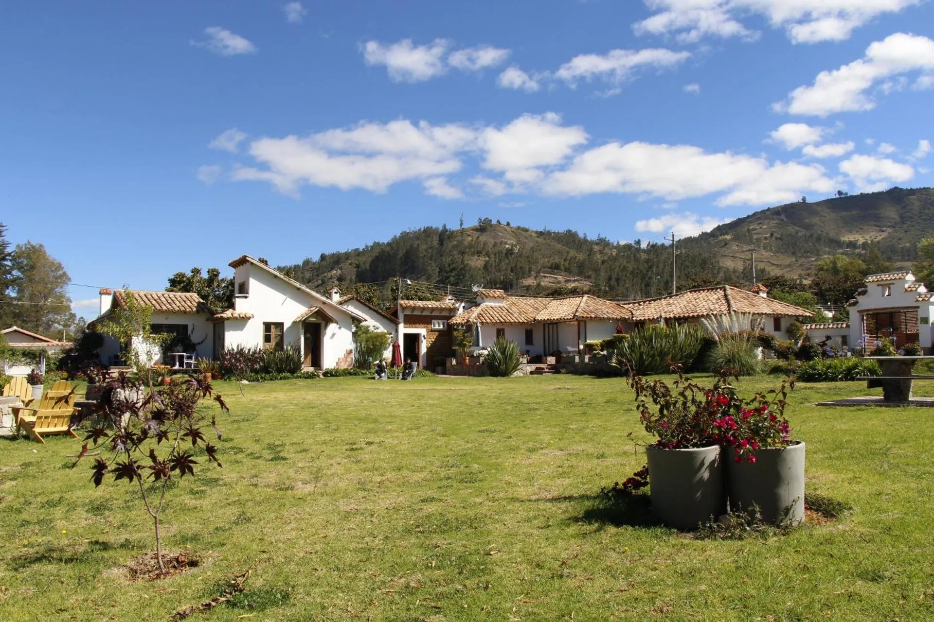Dog Friendly Hotel $Iza - $Hotel Casitas Barro Iza Boyaca