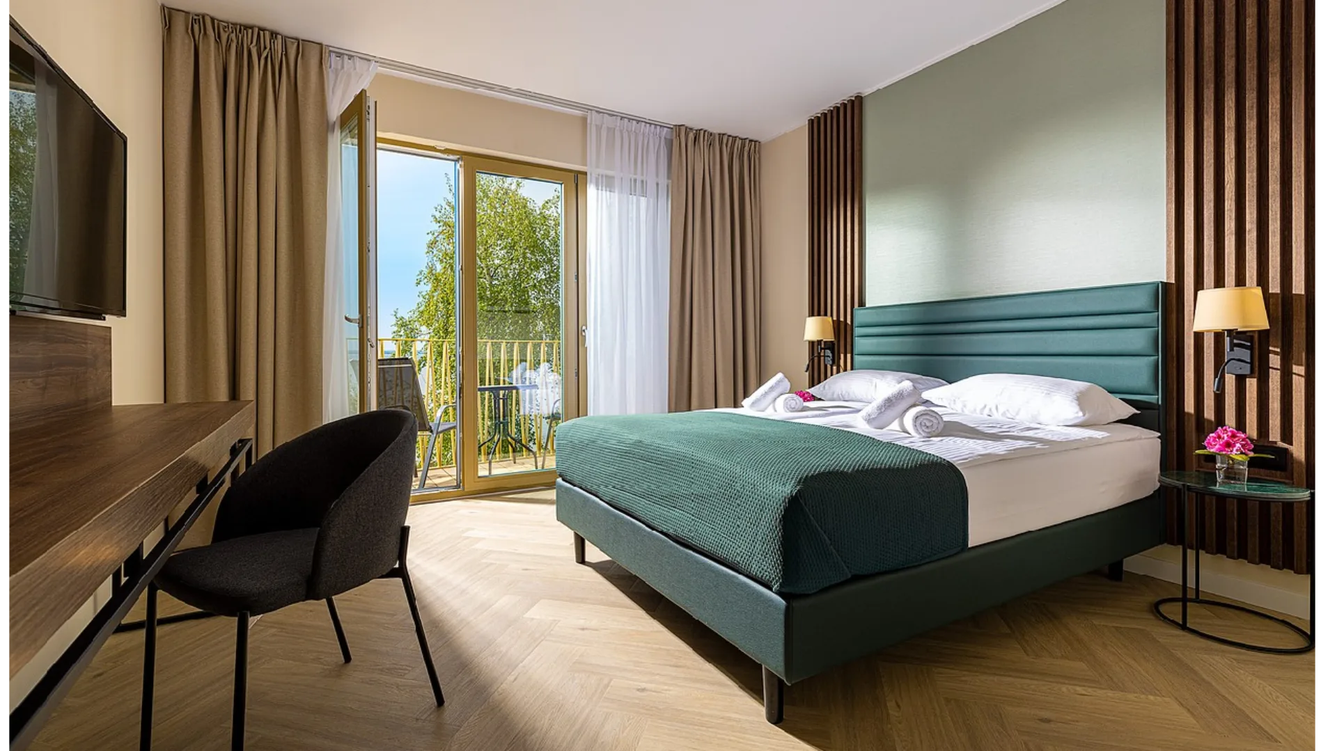 Hotel Meridian interior