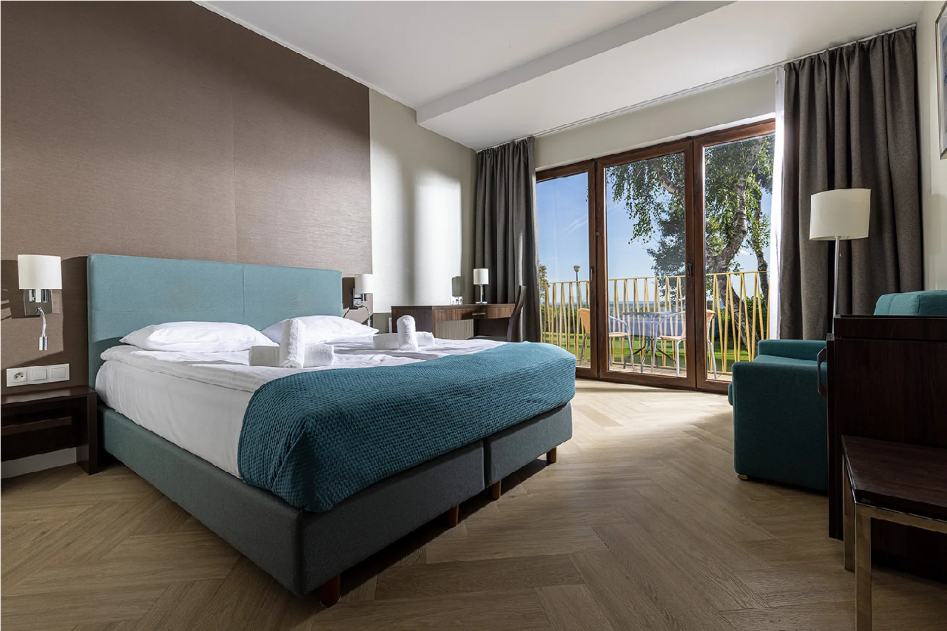 Hotel Meridian interior
