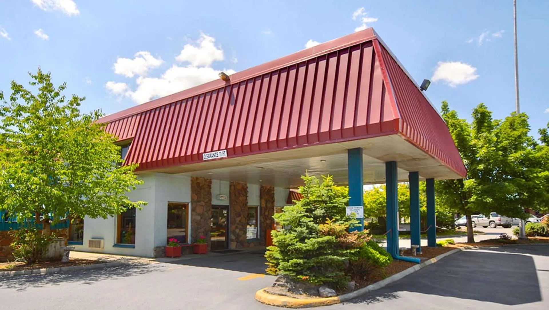 Dog Friendly Inn $La Grande - $The La Grande Inn