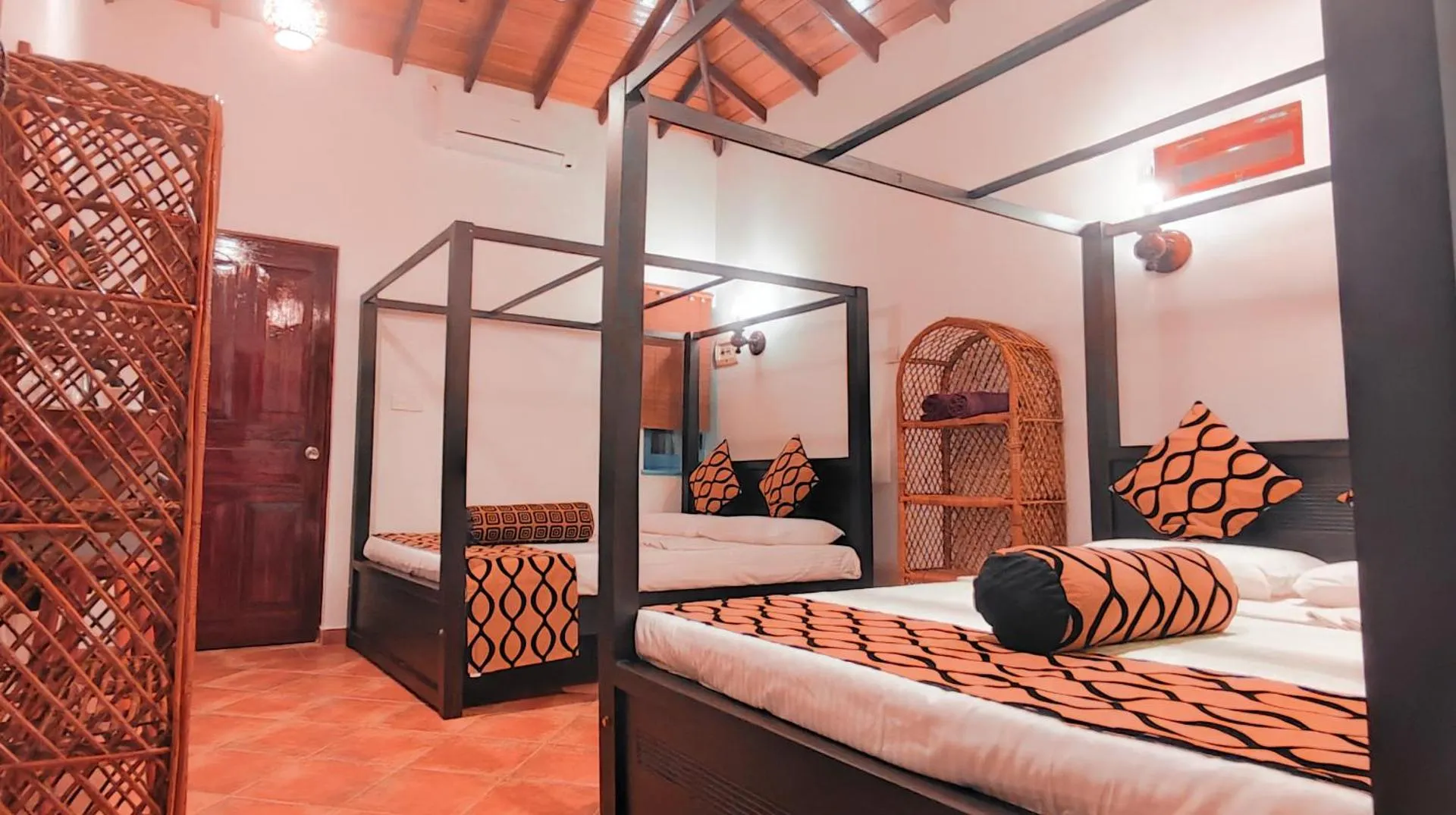 Nu-Vin Beach Hotel