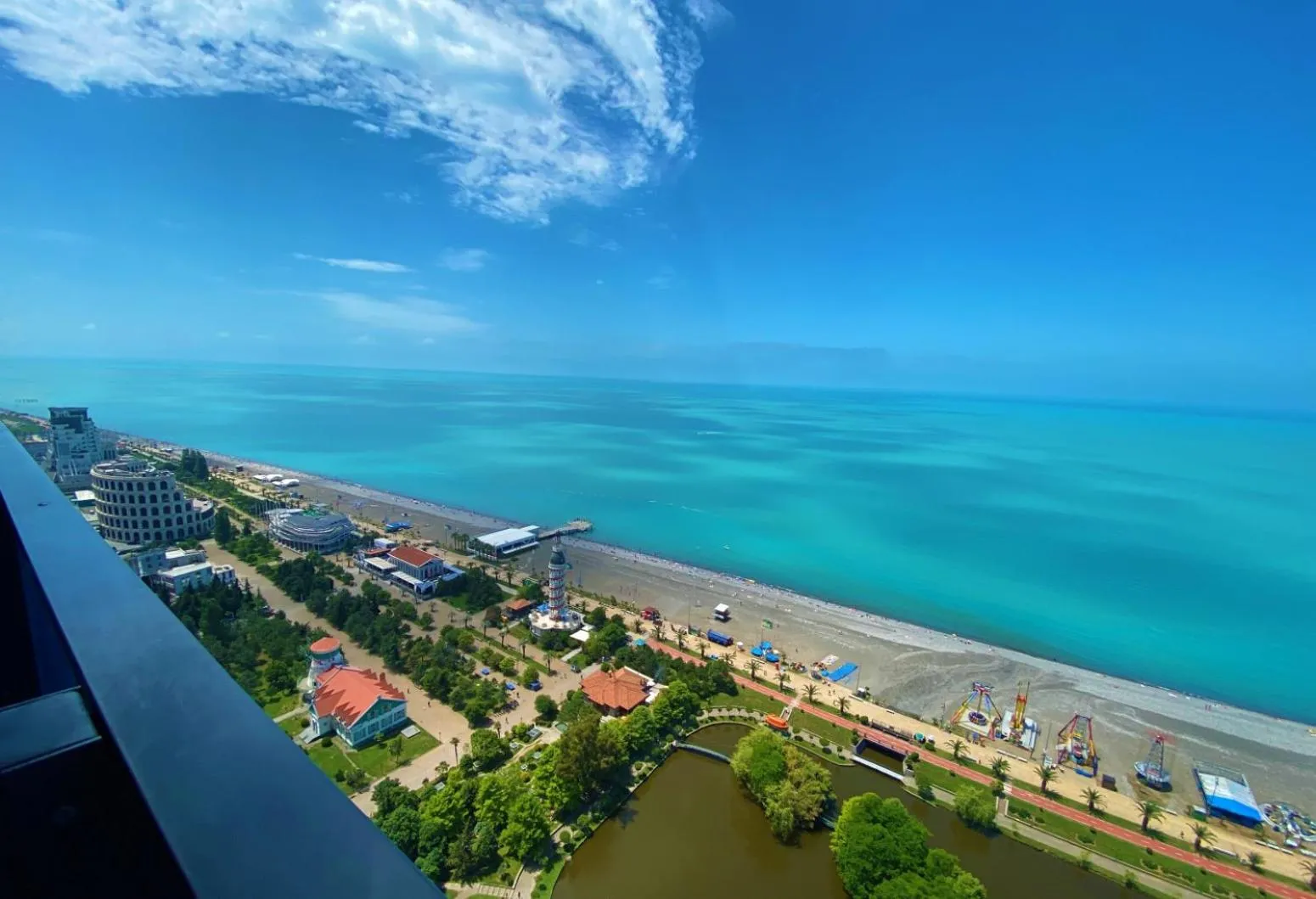 ORBI CiTY ApartHoTEL 4 SeaSon Batumi