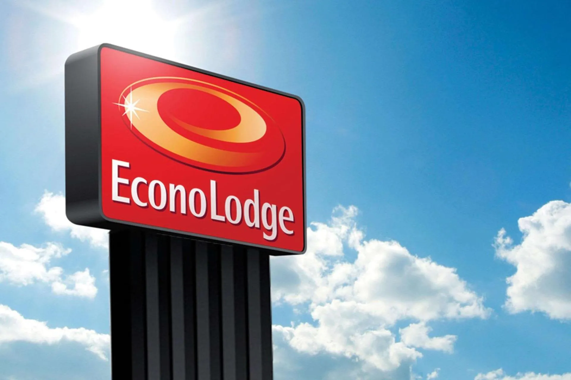 Dog Friendly Hotel $Asheboro - $Econo Lodge