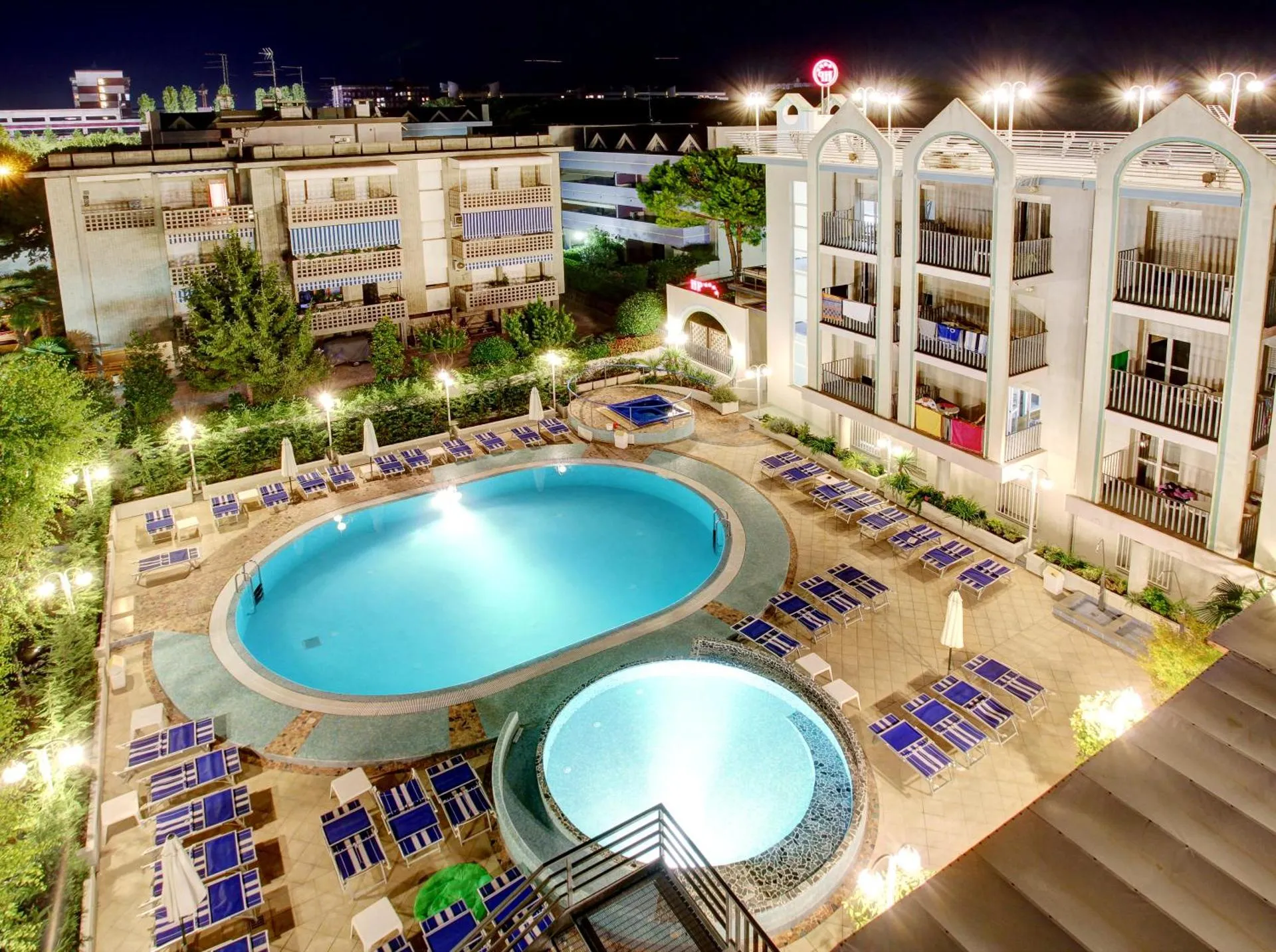 Dog Friendly Hotel $Lignano Sabbiadoro - $Hotel Palace