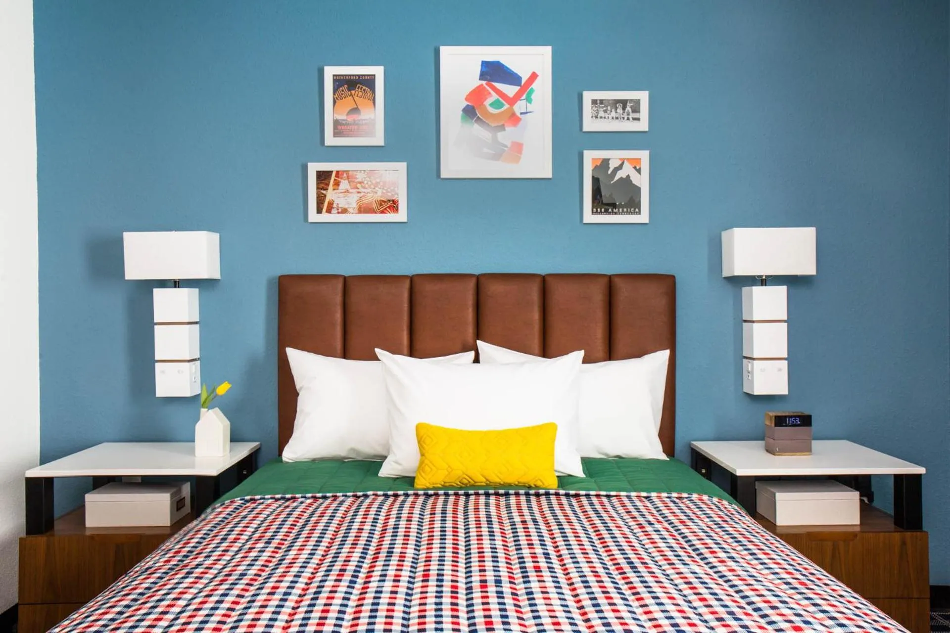 Dog Friendly Hotel $Austin - $Uptown Suites Extended Stay Austin TX - Downtown