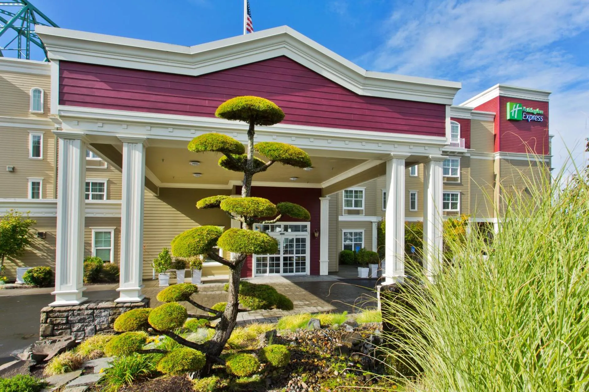 Holiday Inn Express Hotel & Suites Astoria, an IHG Hotel