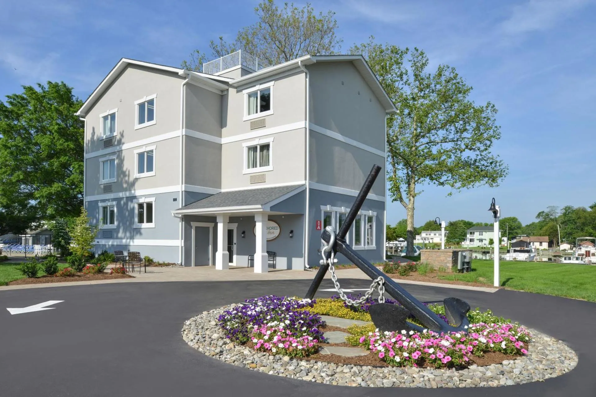 Dog Friendly Hotel $Deale - $Anchored Inn at Hidden Harbor