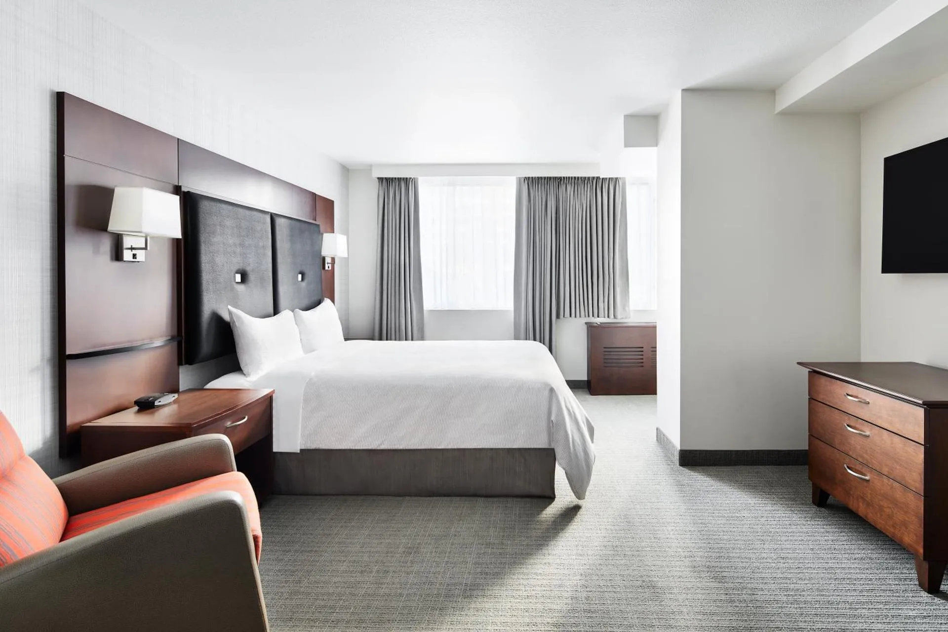 Dog Friendly Hotel $San Francisco - $Club Quarters Hotel Embarcadero, San Francisco
