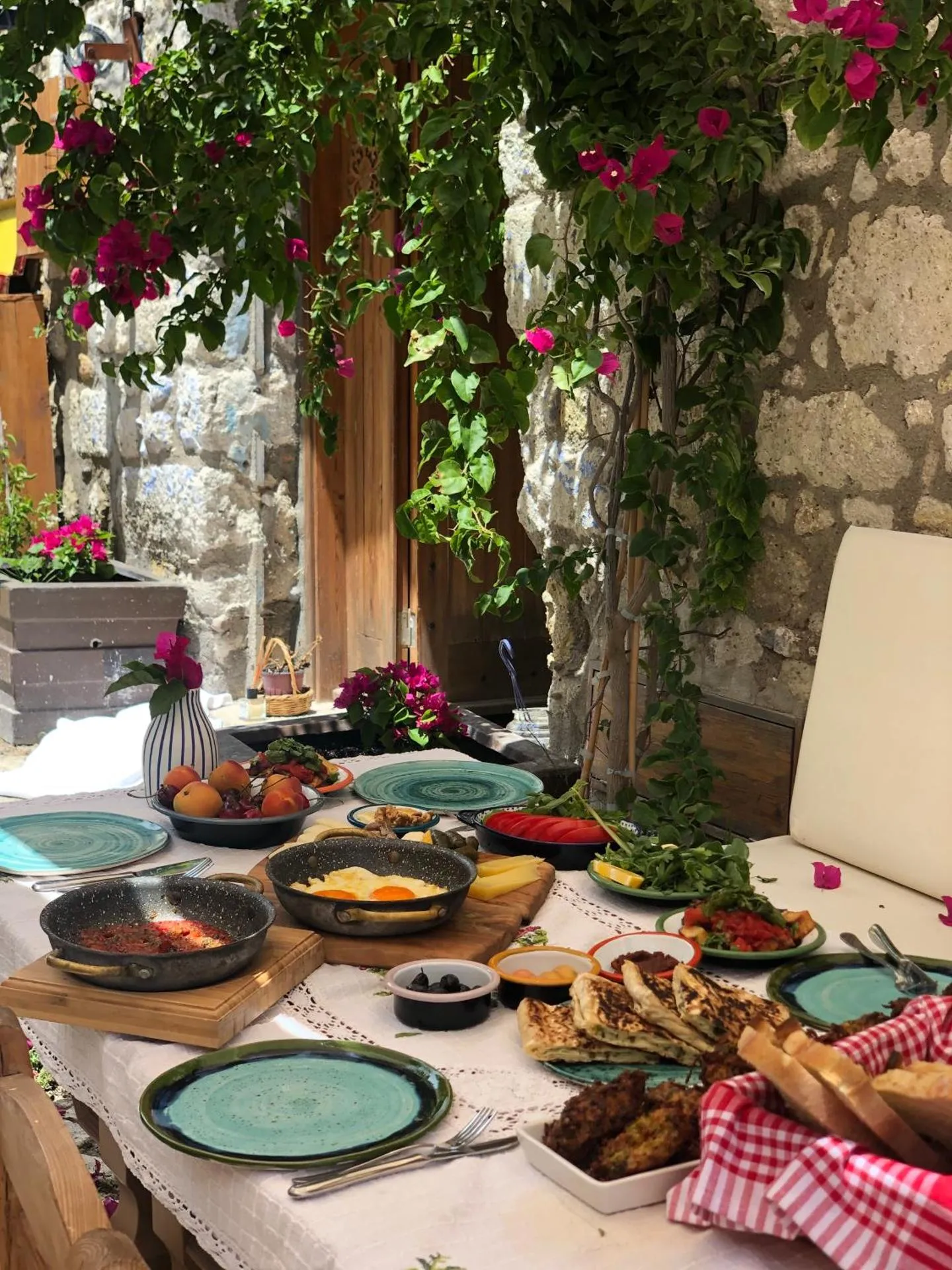 Mahzen Alaçatı - Adults Only