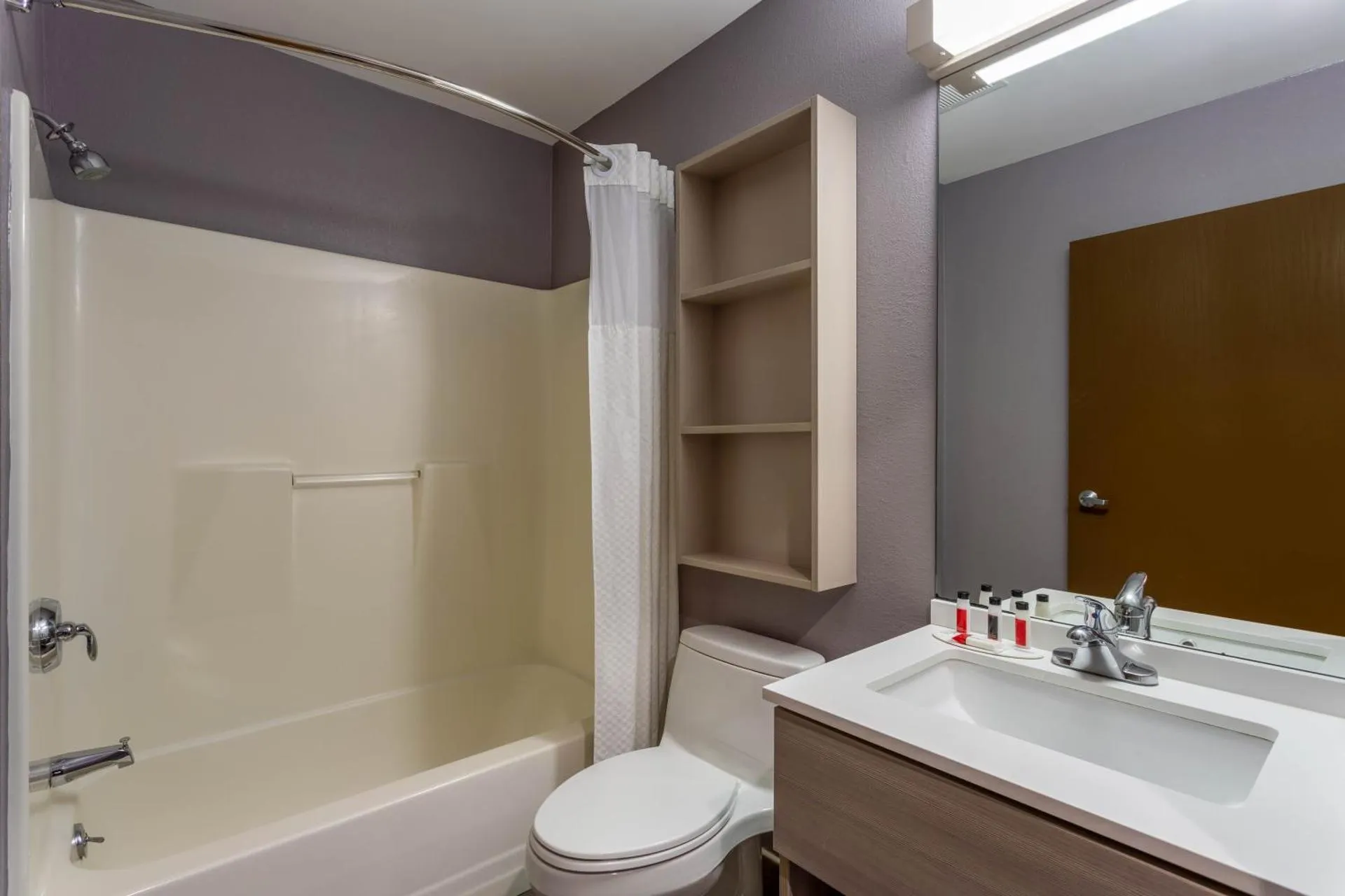 Microtel Inn & Suites by Wyndham Bethel/Danbury