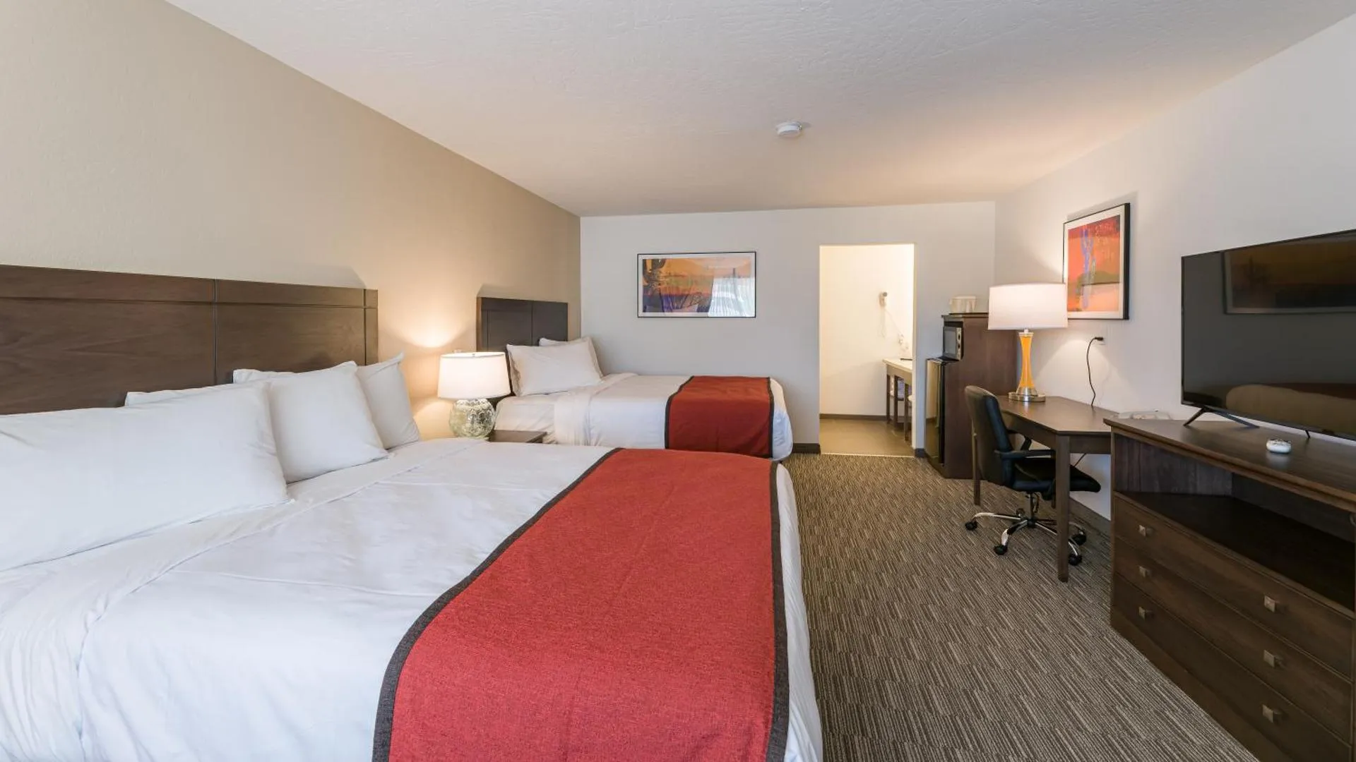 Dog Friendly Hotel $Cottonwood - $Lux Verde Hotel