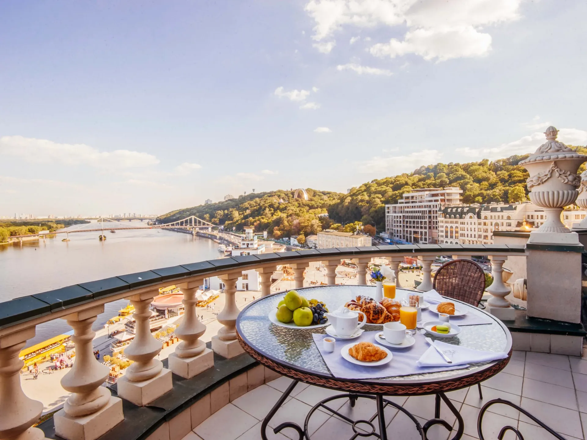 Fairmont Grand Hotel Kyiv interior