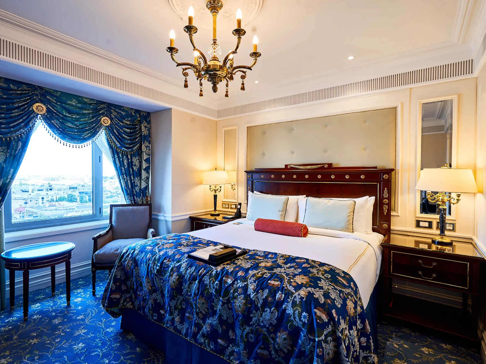 Fairmont Grand Hotel Kyiv interior