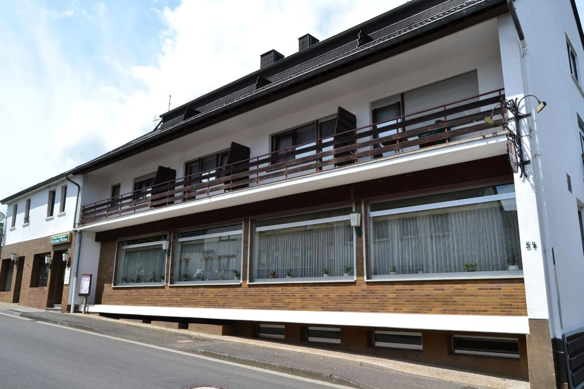 Dog Friendly Hotel $Heimbach - $Eifelhof Weina