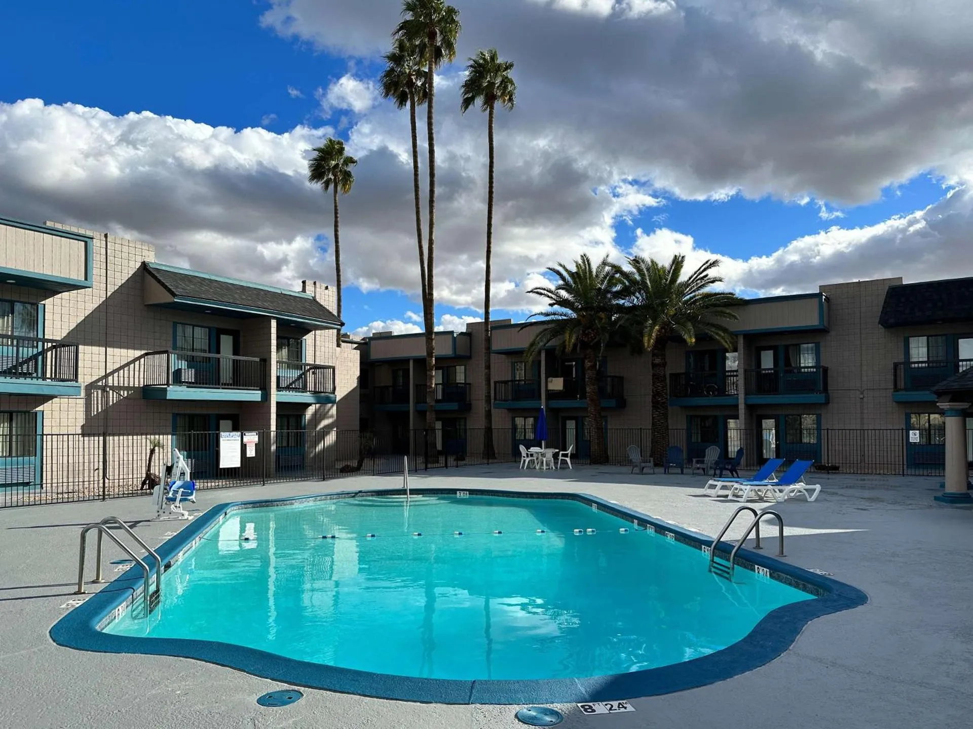 Studio 6 Mesa AZ Near Downtown & Sloan Park