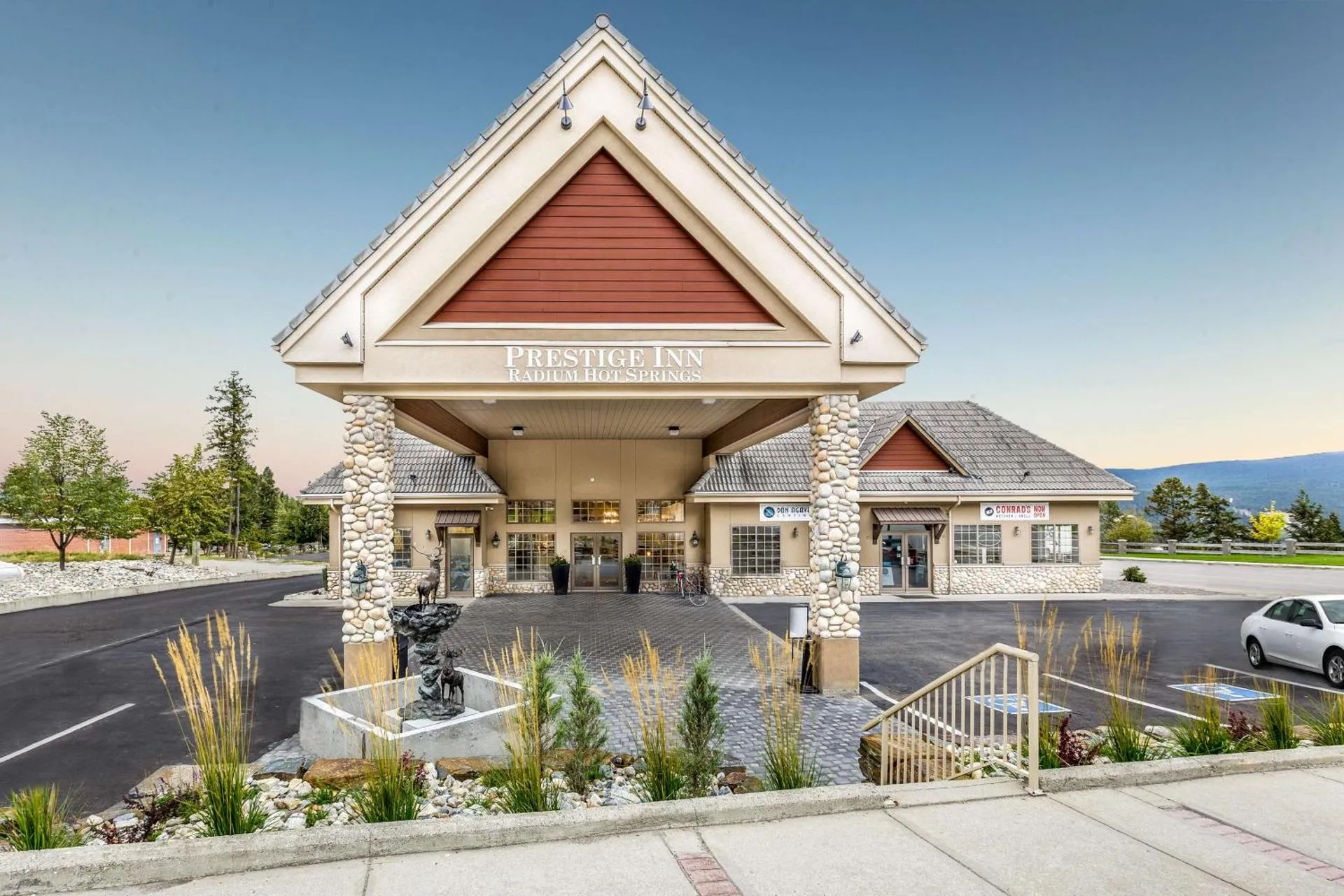 Dog Friendly Hotel $Radium Hot Springs - $Prestige Radium Hot Springs Resort, WorldHotels Crafted