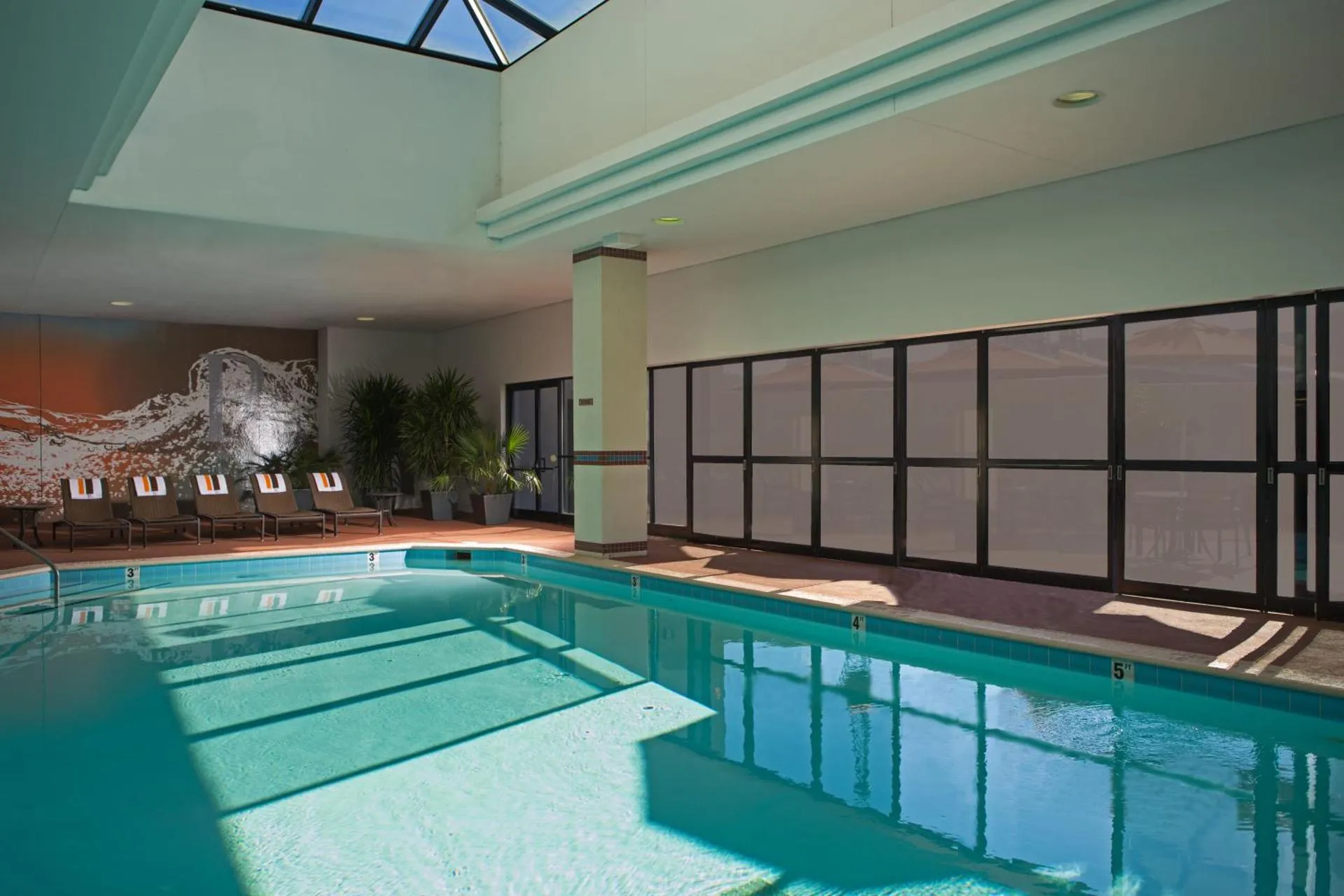 Dog Friendly Hotel $Nashville - $Renaissance Nashville Hotel