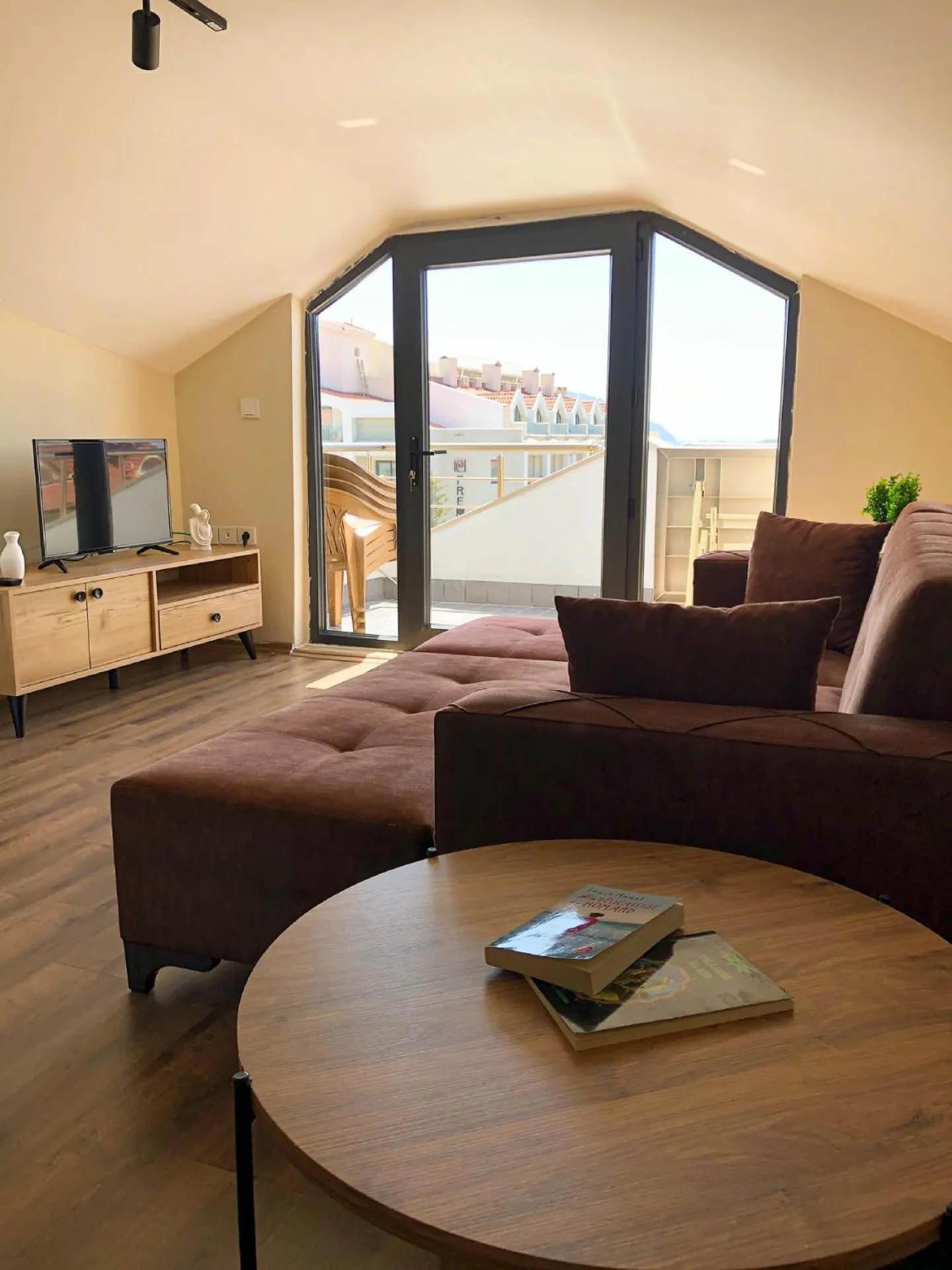 Pinna home
