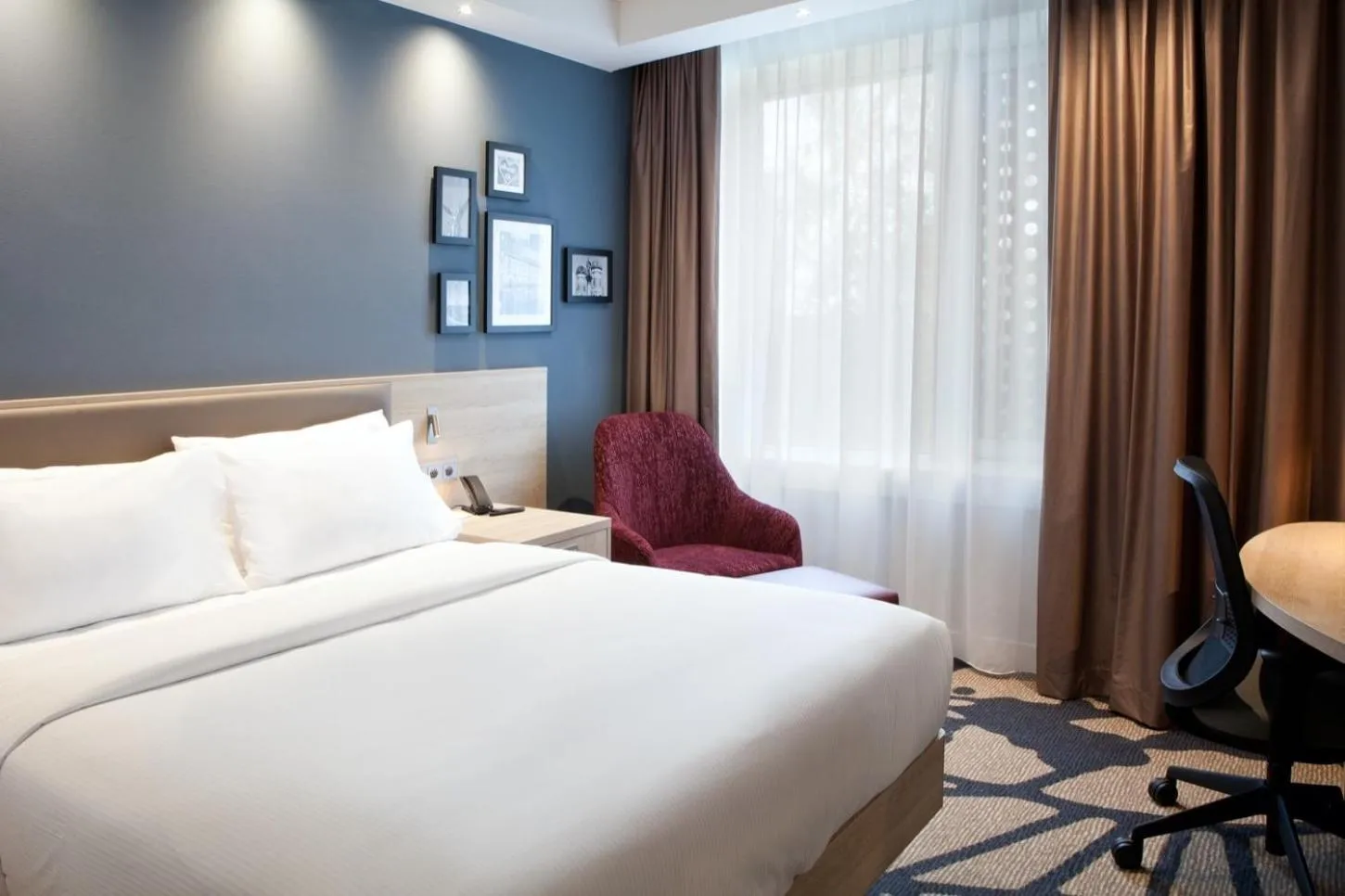Dog Friendly Hotel $Munich - $Hampton By Hilton Munich City Center East