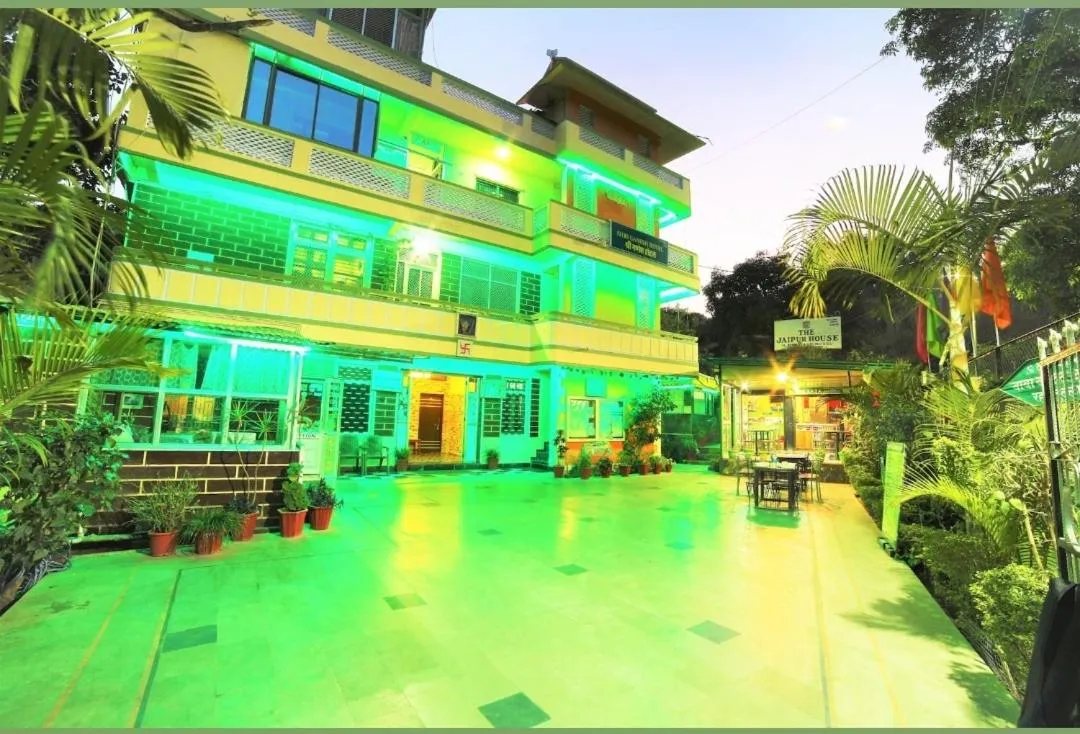 Shri Ganesh Hotel BY BOOK MY HOTEL
