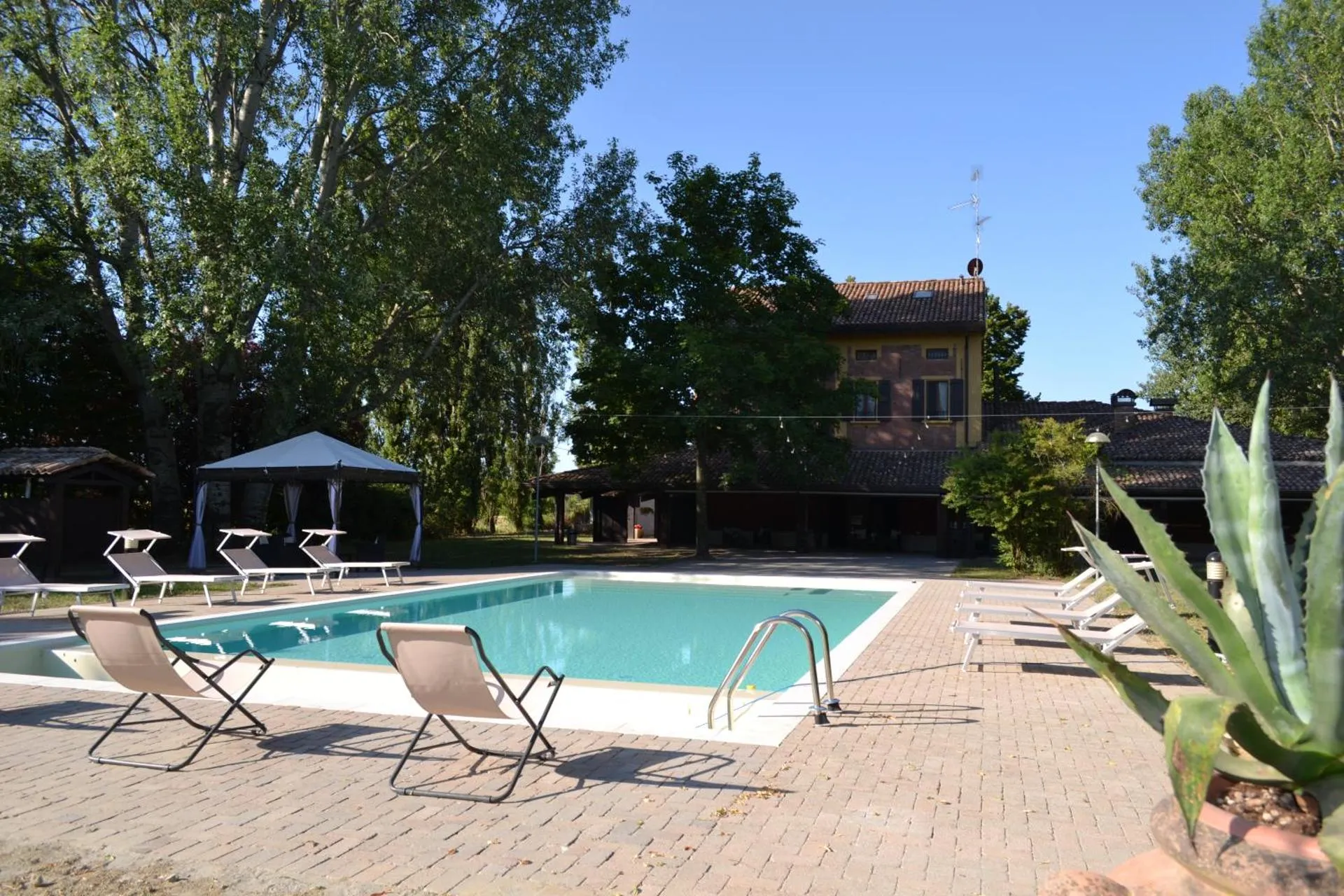 Dog Friendly Bed and breakfast $Rovereto - $La Locanda nel Frutteto