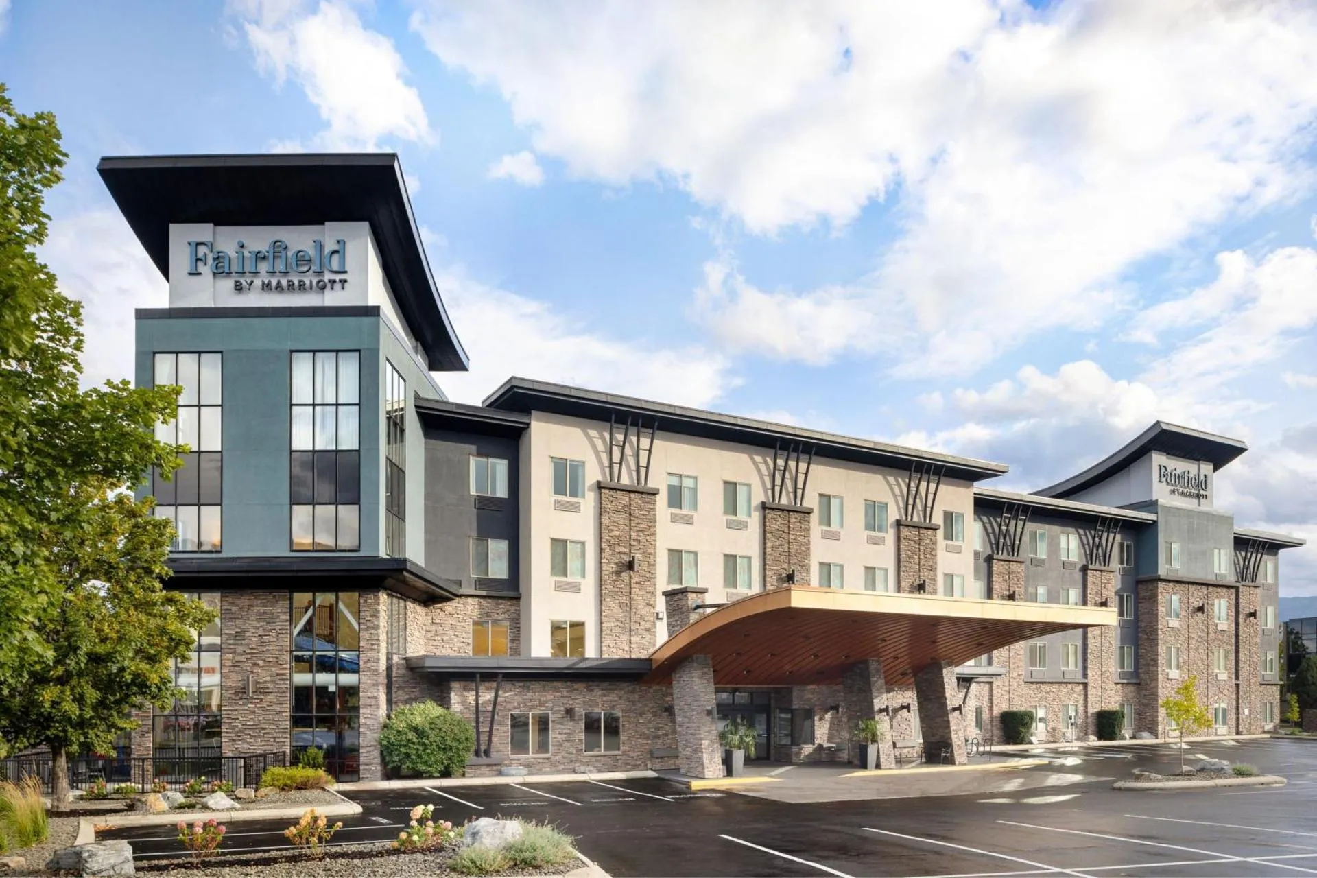 Best Western PLUS Wine Country Hotel & Suites