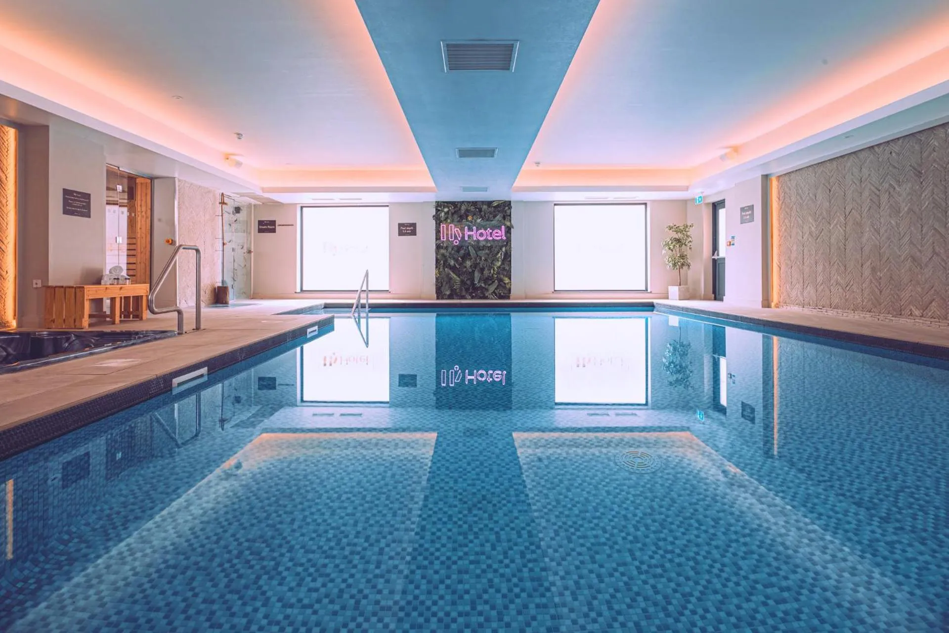 Dog Friendly Aparthotel $Lytham St Annes - $Hy Hotel Lytham St Annes BW Premier Collection