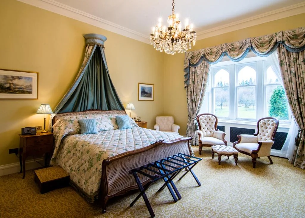 Crossbasket Castle interior