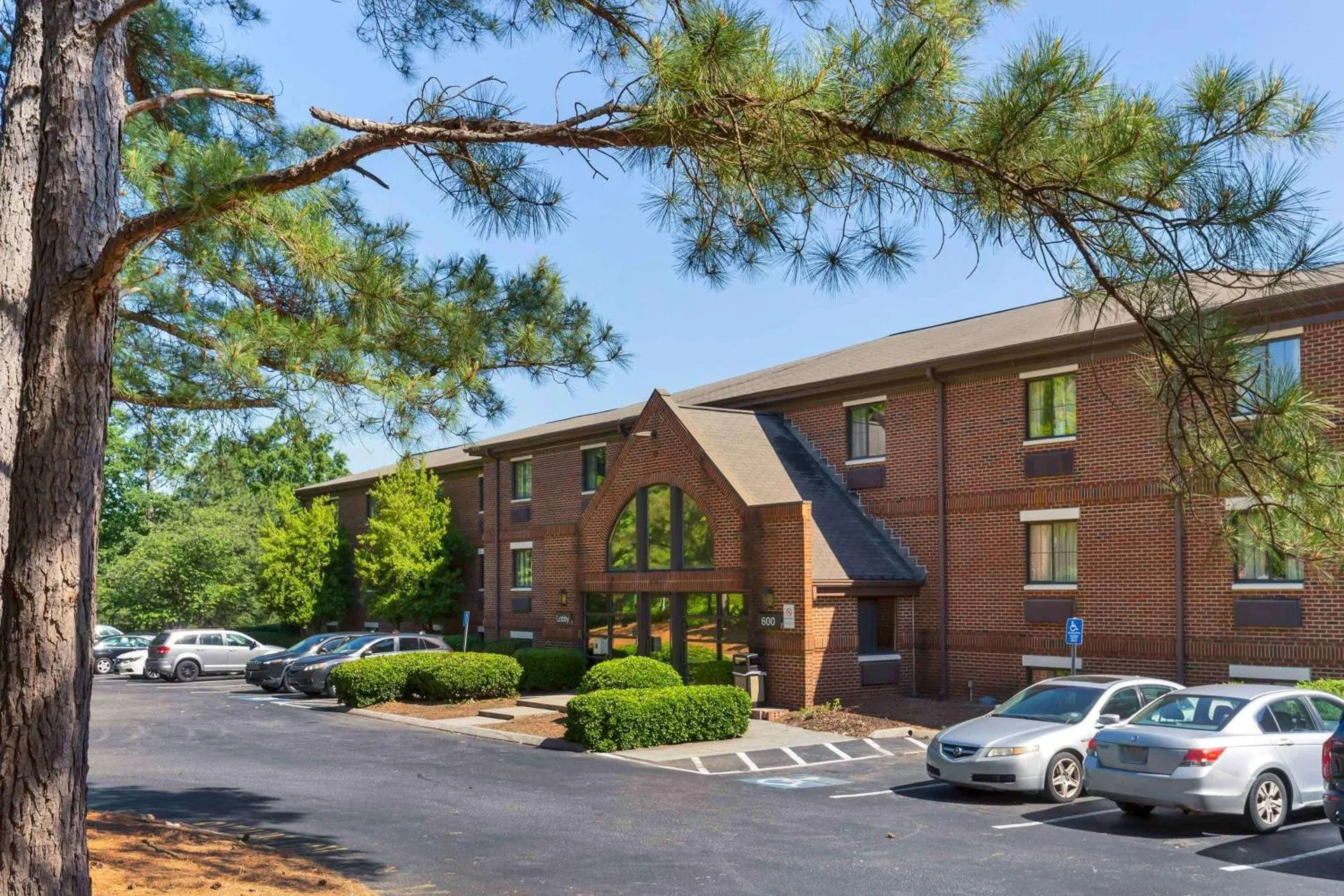 Extended Stay America Suites - Raleigh - Cary - Harrison Ave