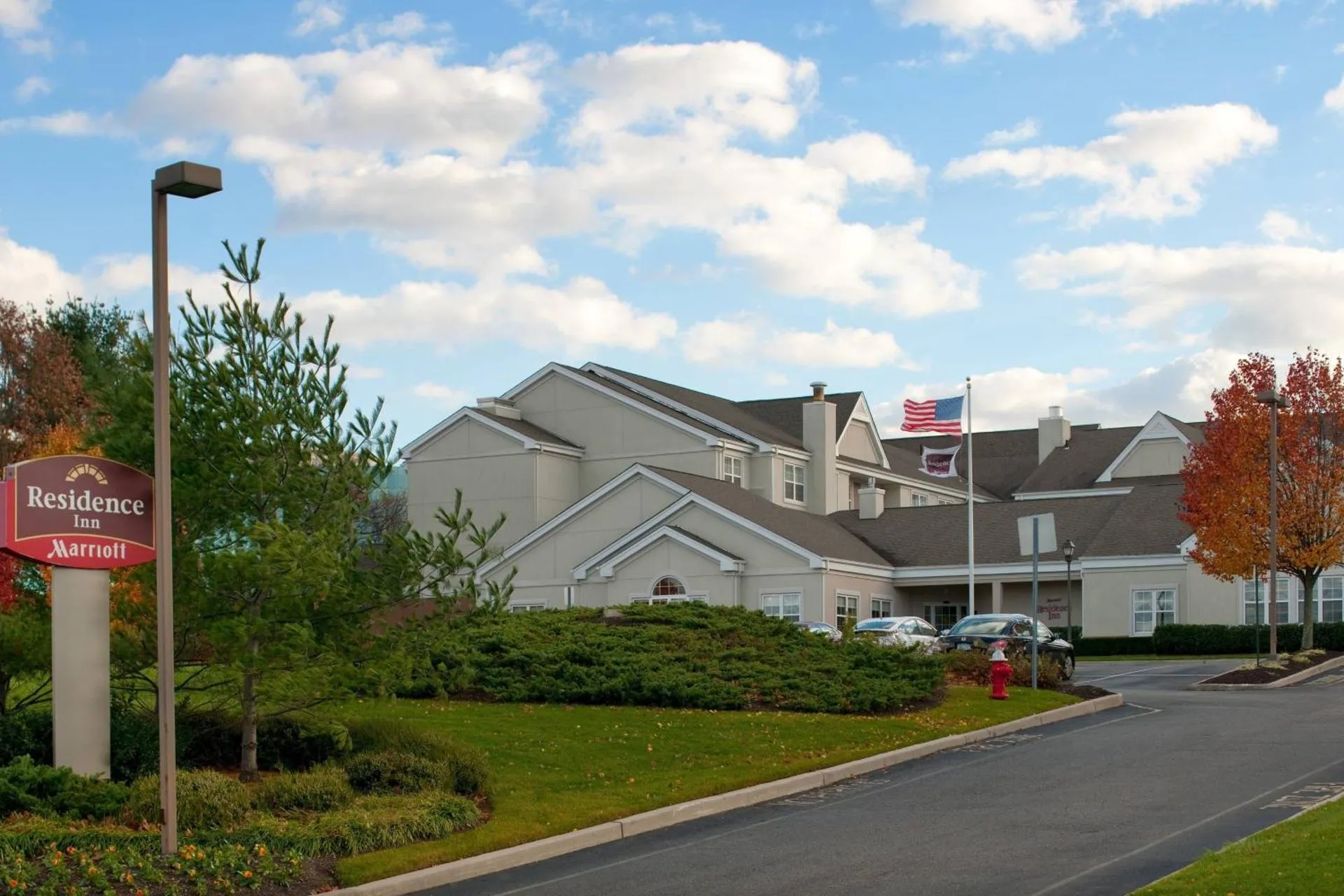 Dog Friendly Hotel $Hauppauge - $Residence Inn Long Island Hauppauge/Islandia