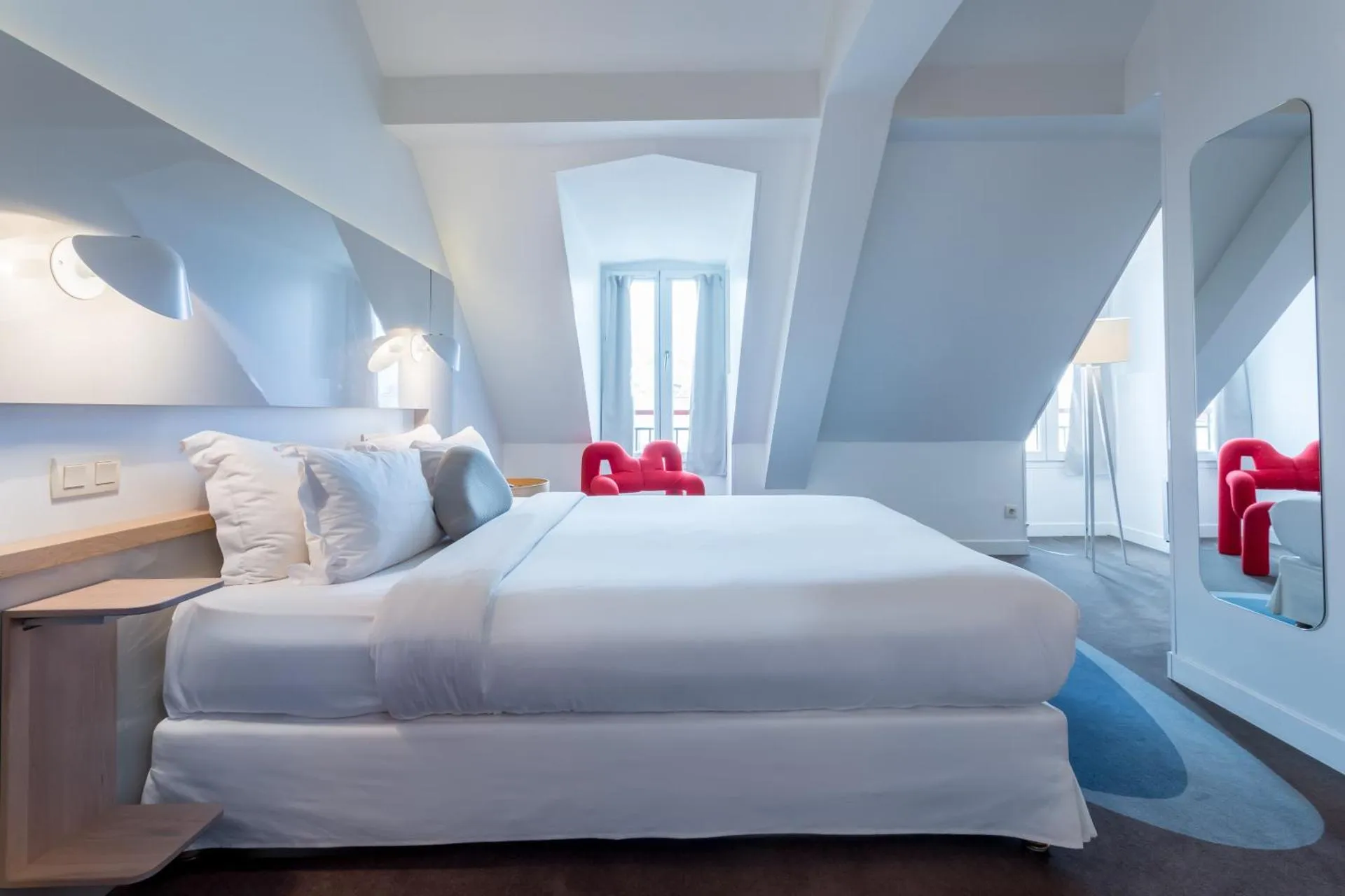 Dog Friendly Hotel $Paris - $Hôtel Le Marcel Paris Gare de l'Est