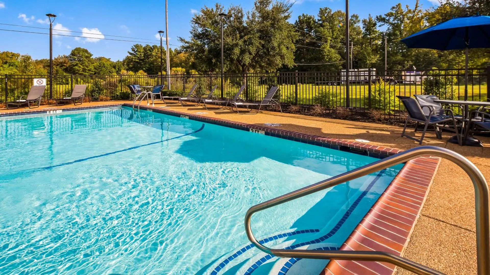 Dog Friendly Hotel $Longview - $Best Western Plus Longview – University Hotel
