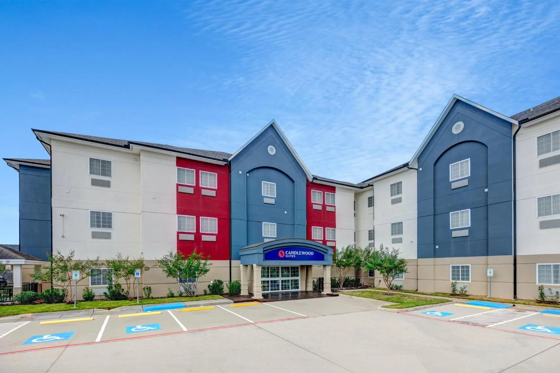 Dog Friendly Hotel $Lake Jackson - $Candlewood Suites Lake Jackson, an IHG Hotel