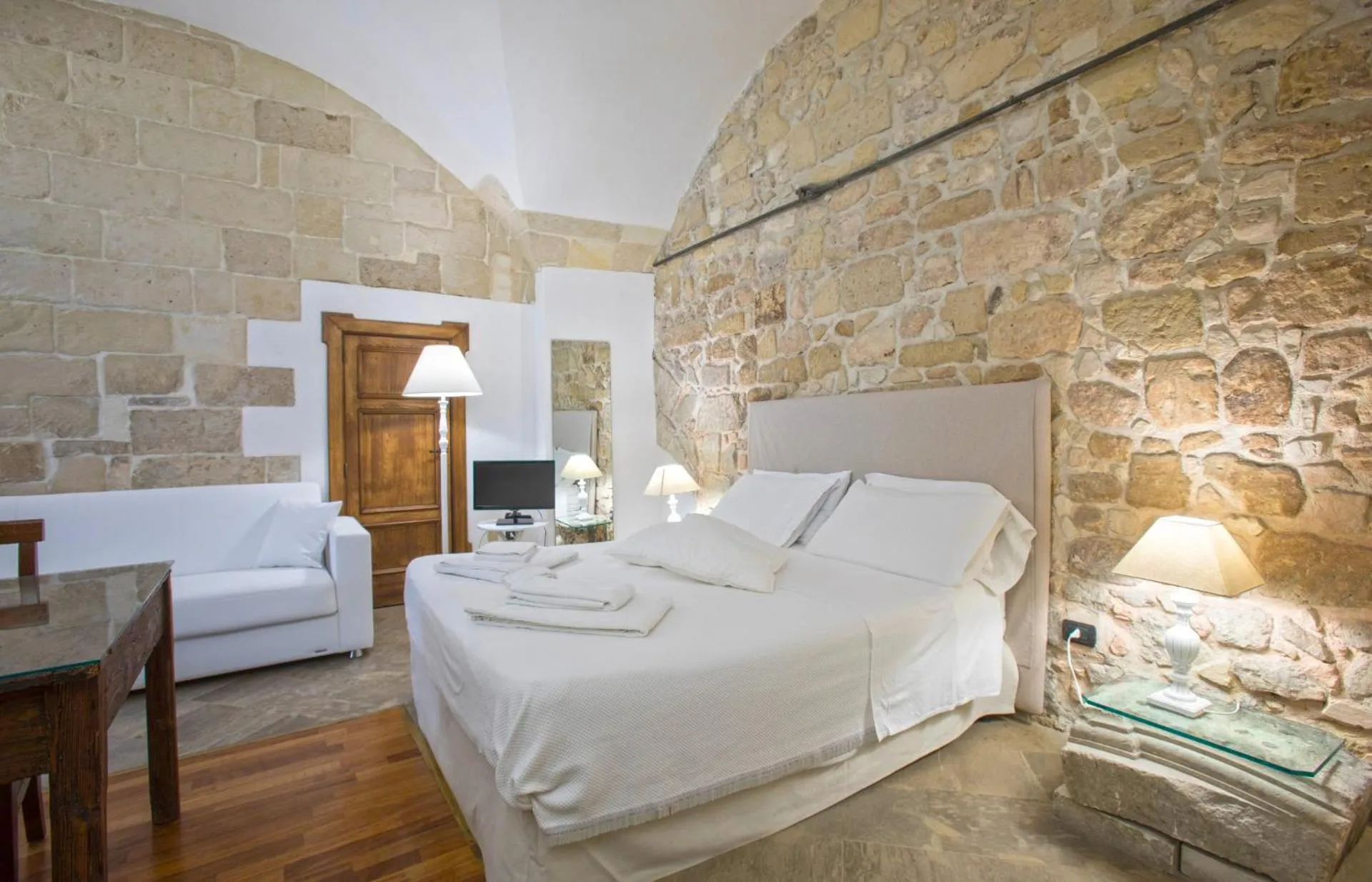 Chiesa Greca Suites