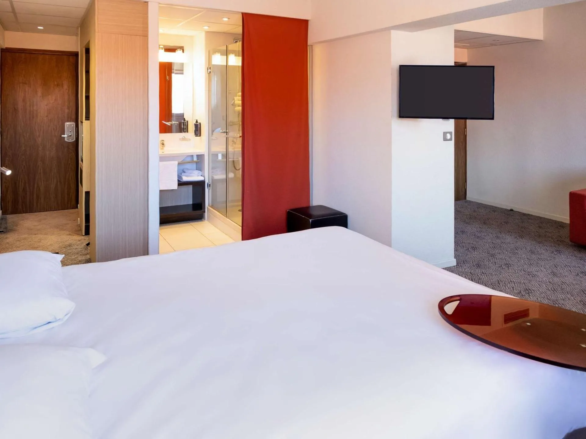Dog Friendly Hotel $Saint-Dizier - $ibis Styles Saint Dizier