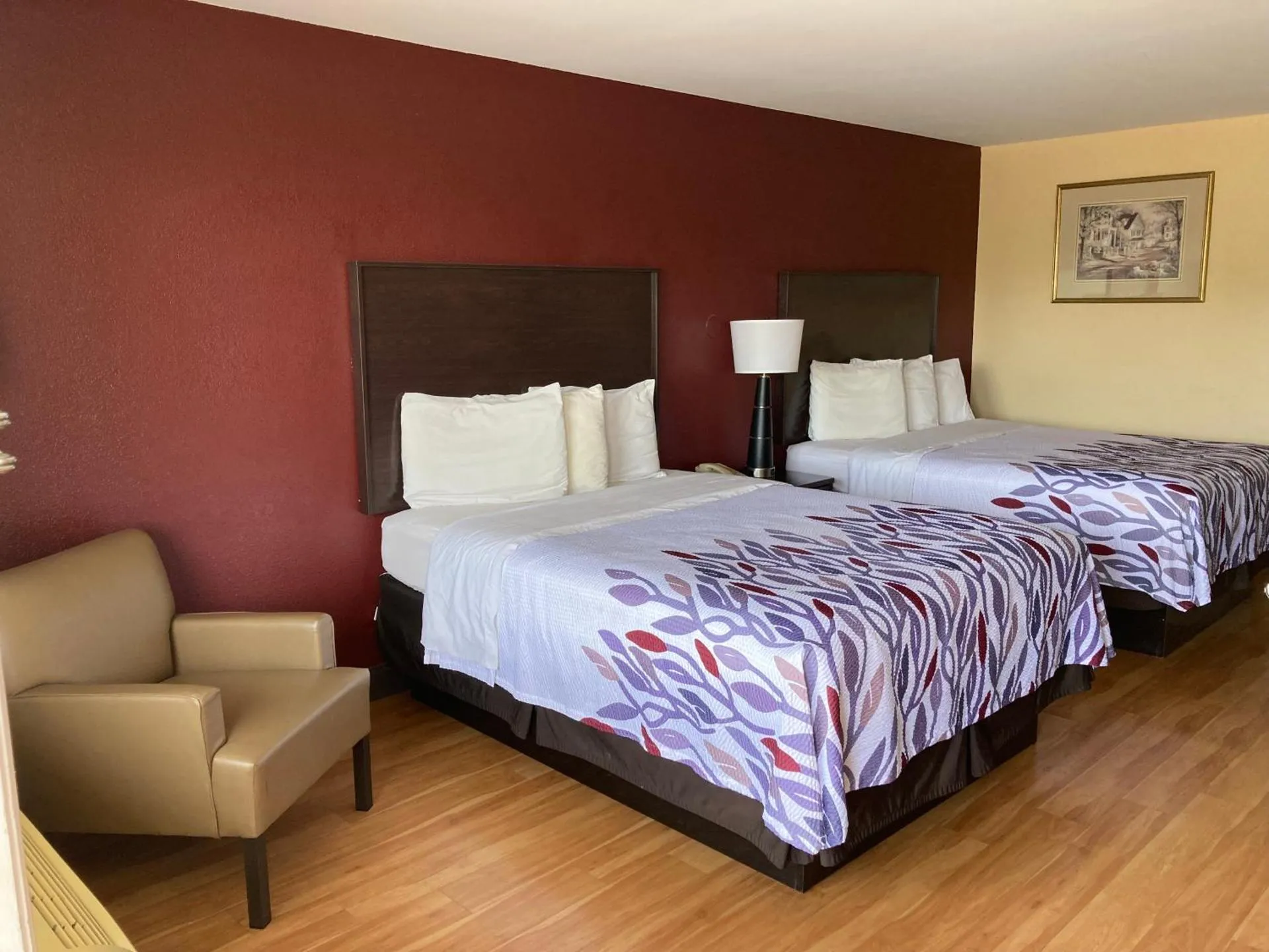 Red Roof Inn & Suites Cleveland, TN
