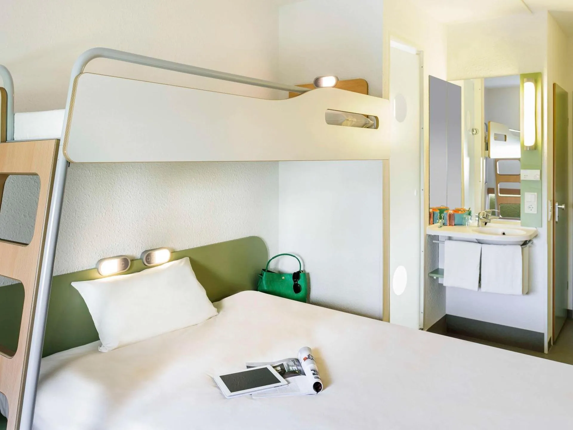 Ibis Budget Lons le Saunier - A39 HOTEL CLIMATISE