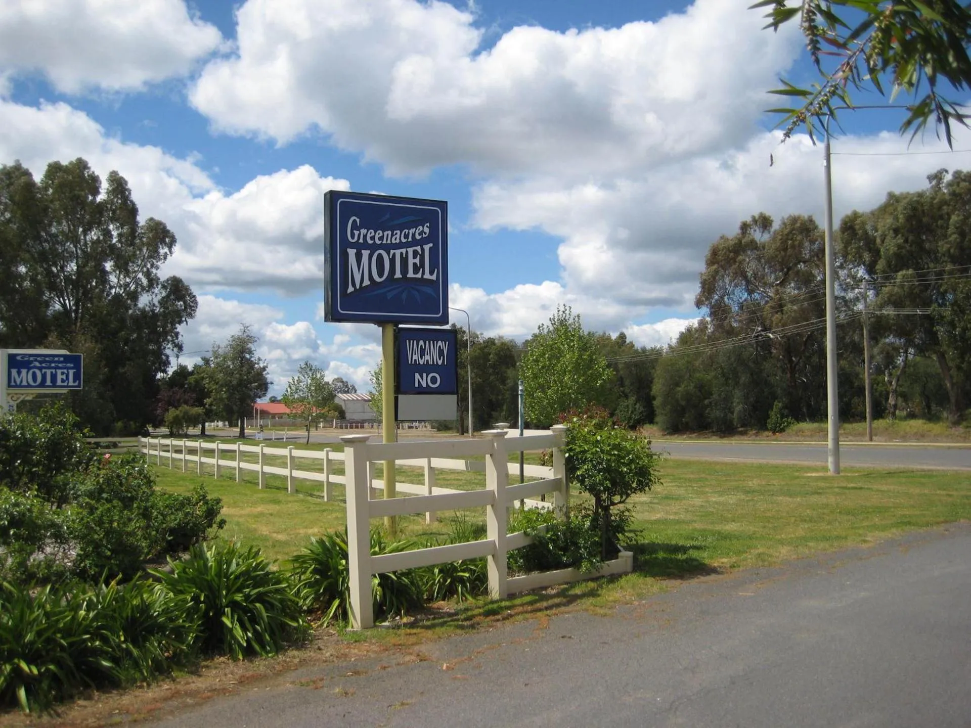 Greenacres Motel