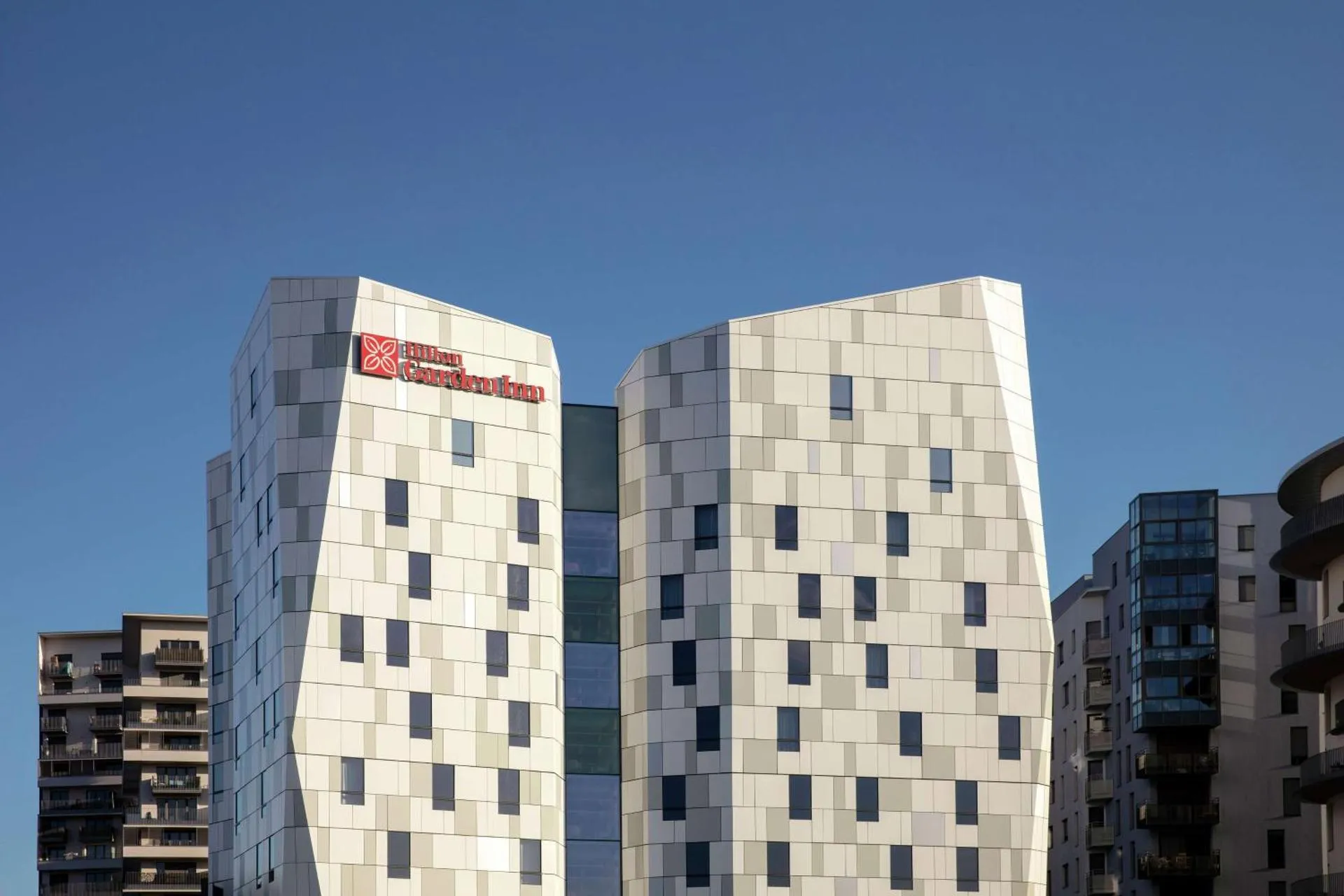 Dog Friendly Hotel $Massy - $Hilton Garden Inn Paris Massy