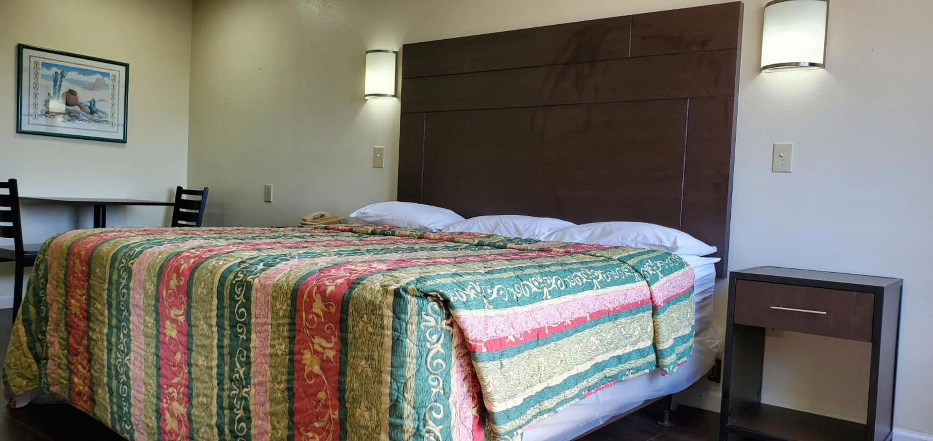 Plano Inn & Suites