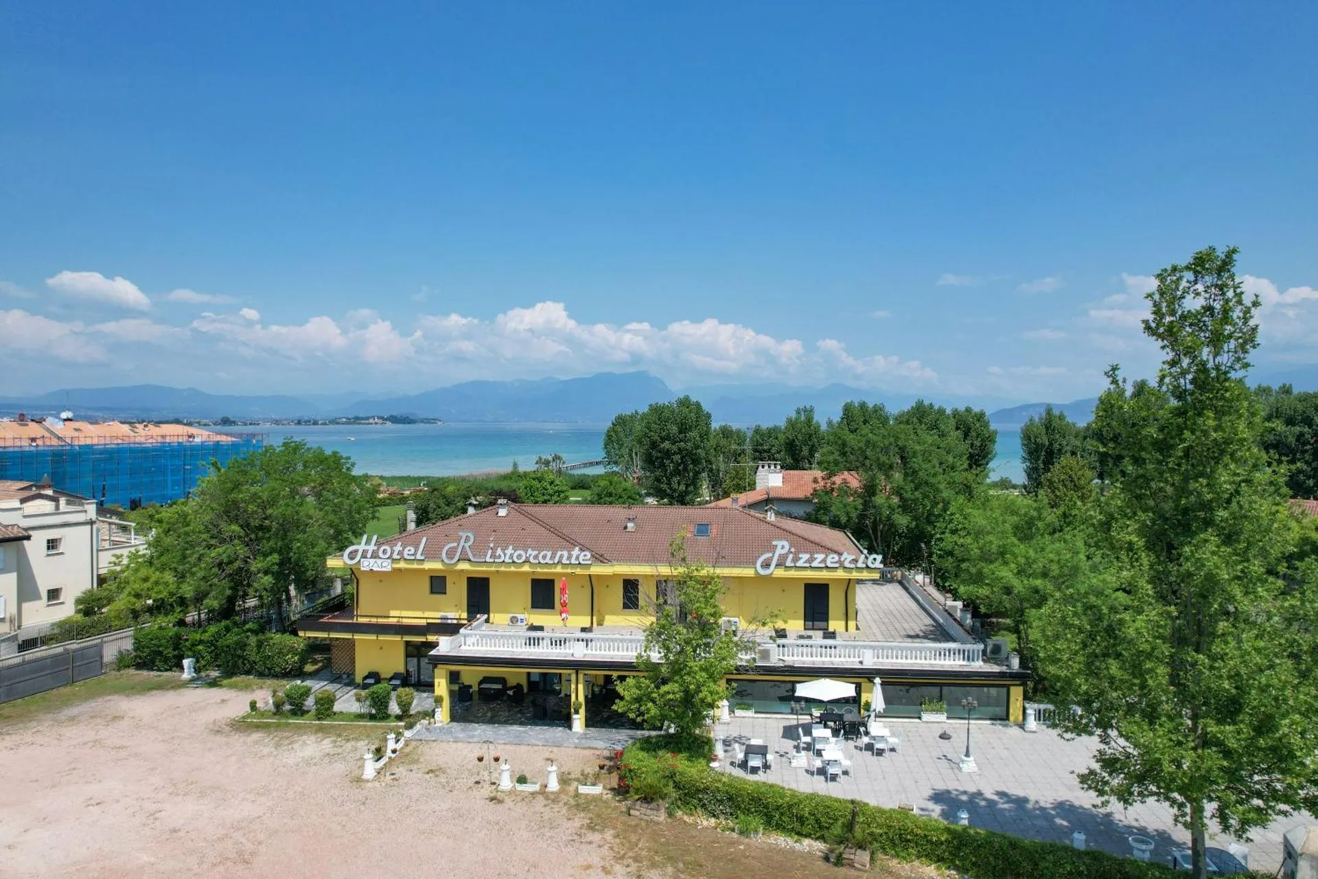 A.G. Holiday Hotel