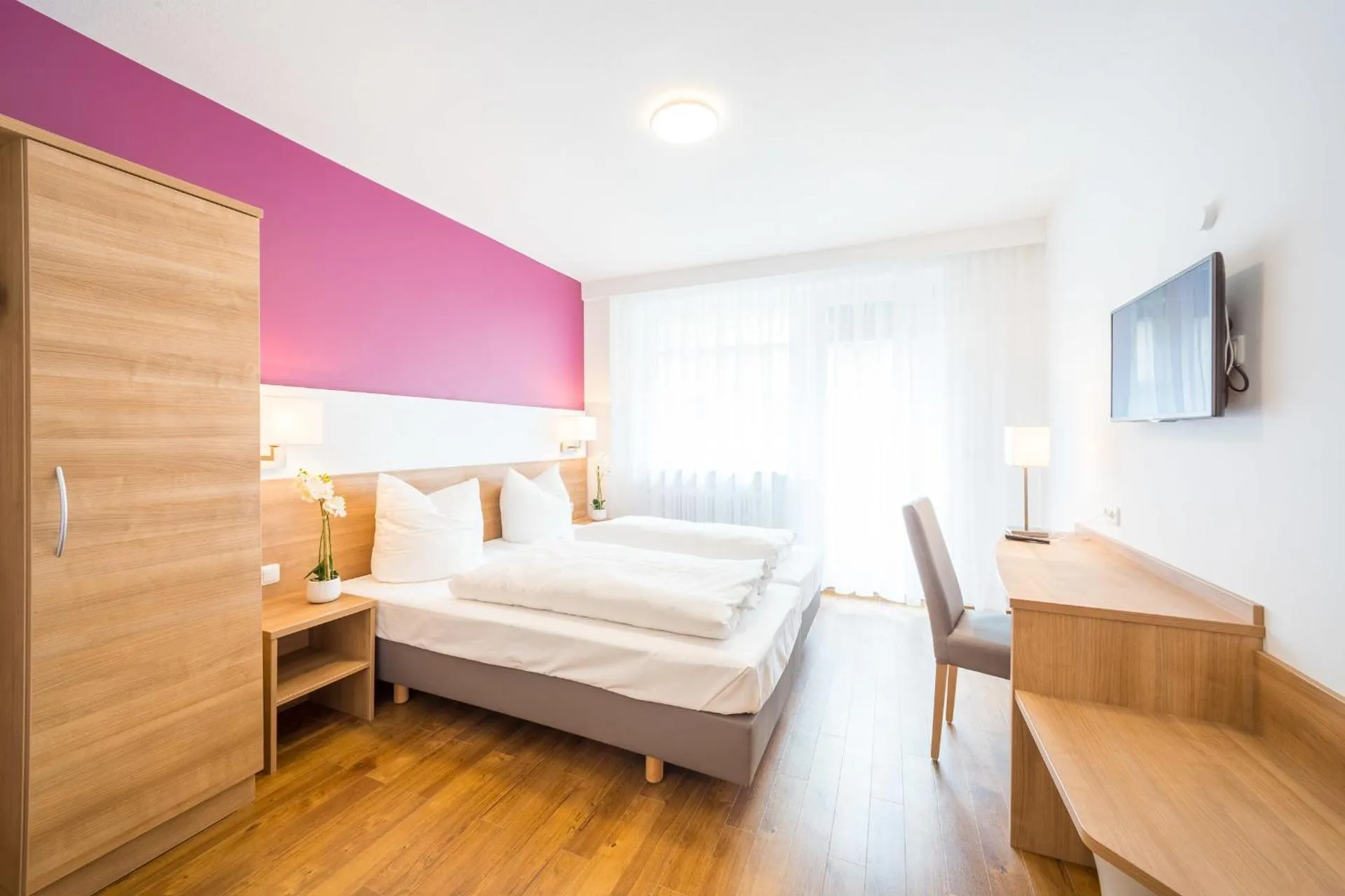 Dog Friendly Hotel $Munich - $Hotel S16